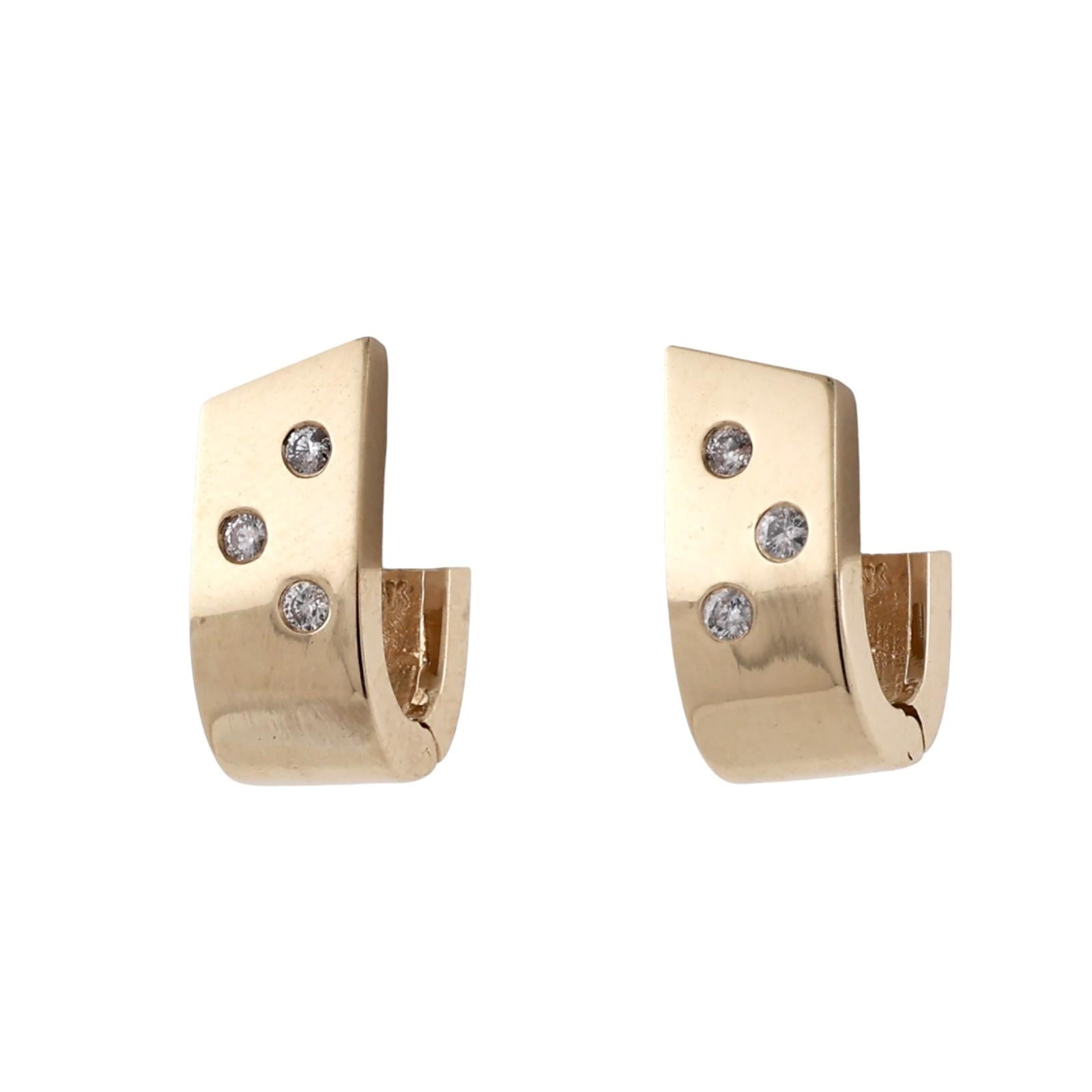 14K Yellow Gold 0.15CTW Diamond Huggie Hoop Earrings