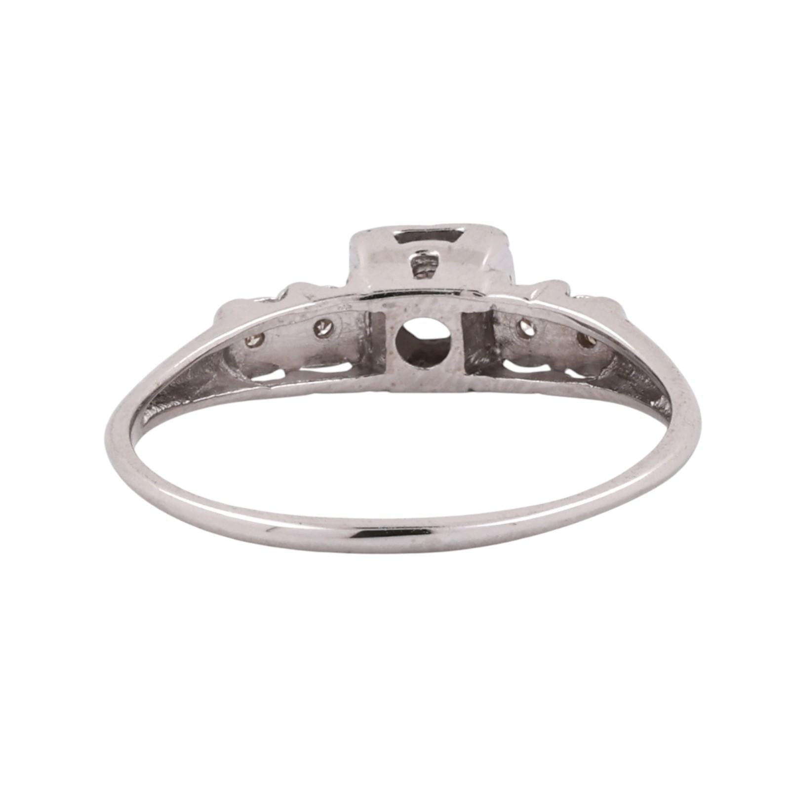 14K White Gold Diamond Vintage Engagement Ring 0.20CTW Round Brilliant Size 8.25