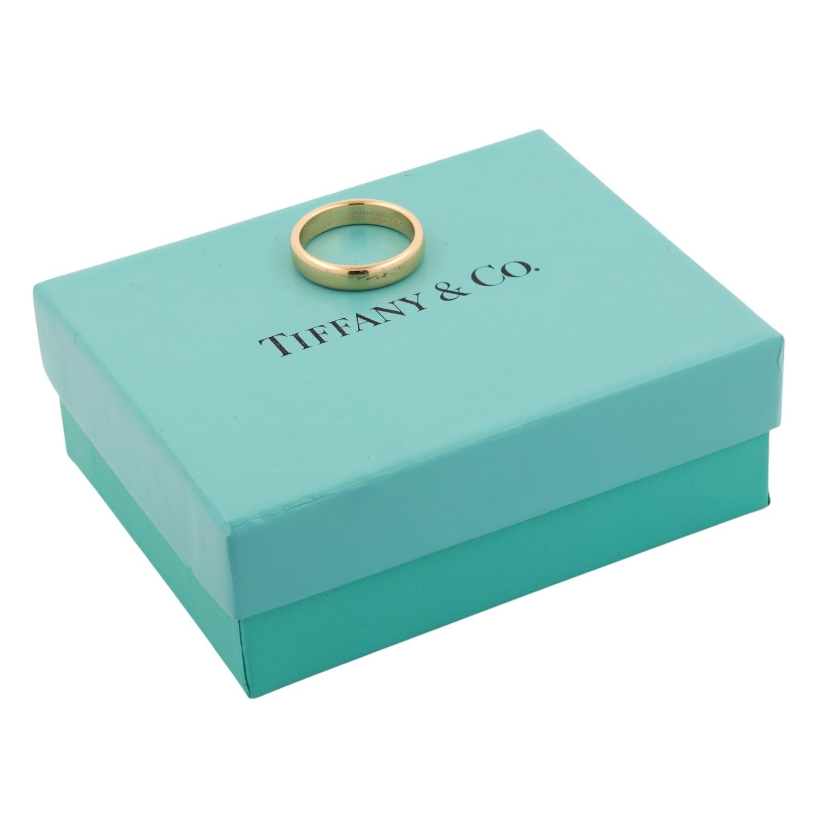 Tiffany & Co. 18K Yellow Gold 4.5mm Comfort Fit Wedding Band Ring Size 8