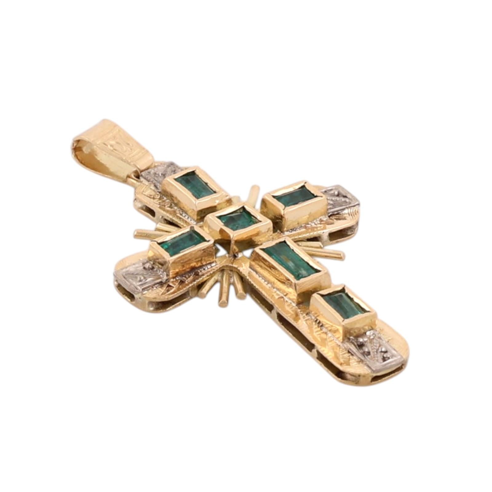 Yellow Gold Natural Emerald Cross Pendant Vintage Estate Religious Charm 0.32CTW