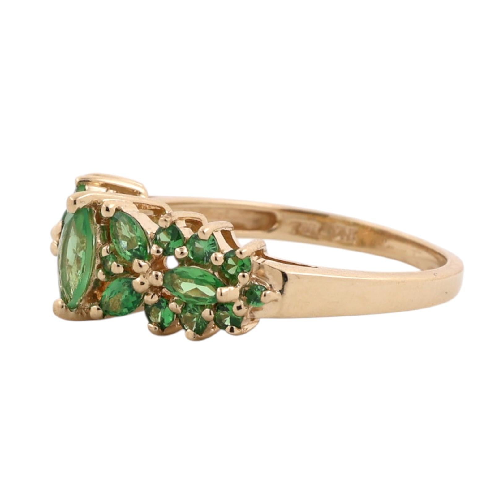 14K Yellow Gold Peridot Cluster Ring Marquise Round 0.65CTW Size 7 Estate