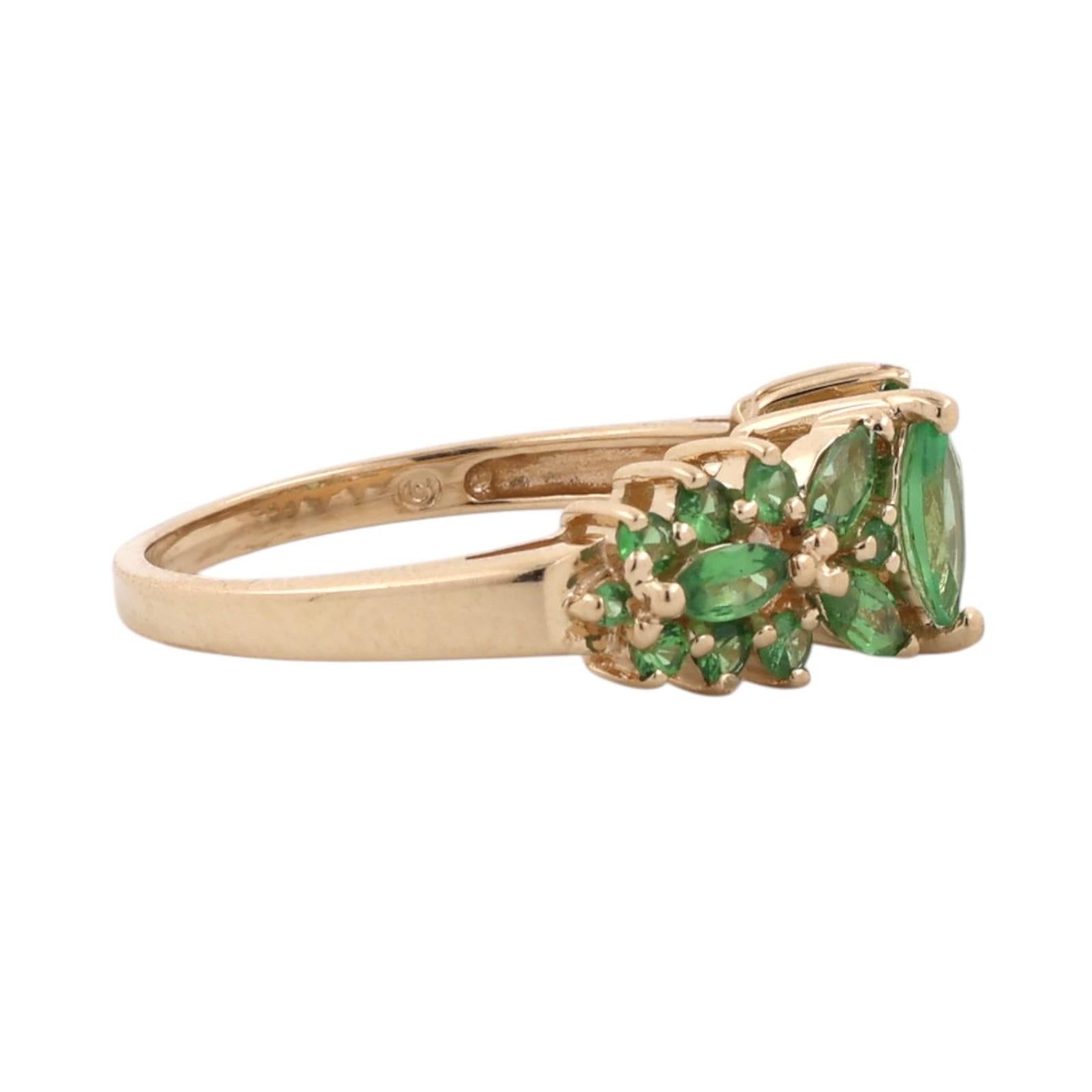 14K Yellow Gold Peridot Cluster Ring Marquise Round 0.65CTW Size 7 Estate