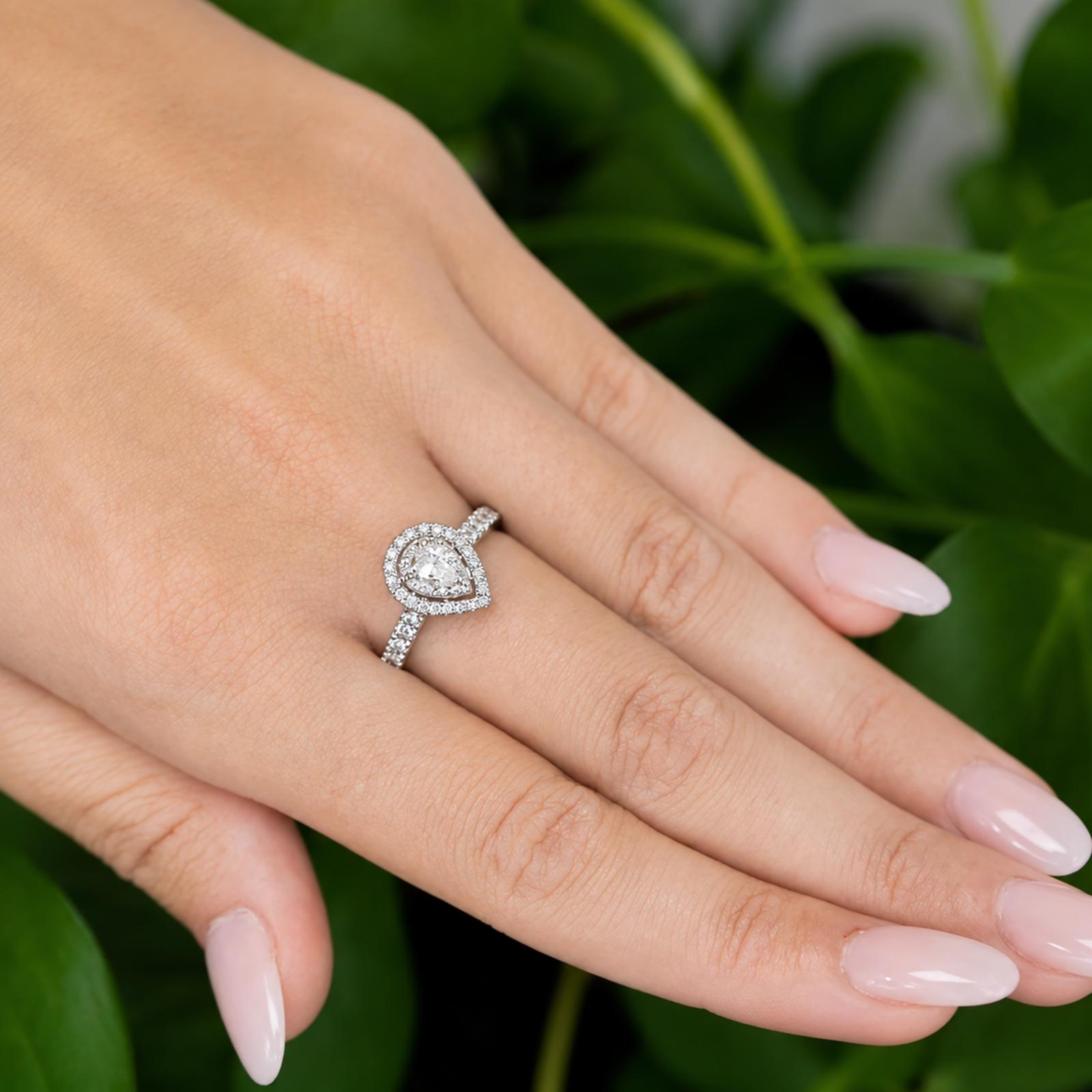 14K White Gold 0.75CTW Pear Diamond Double Halo Engagement Ring Size 7