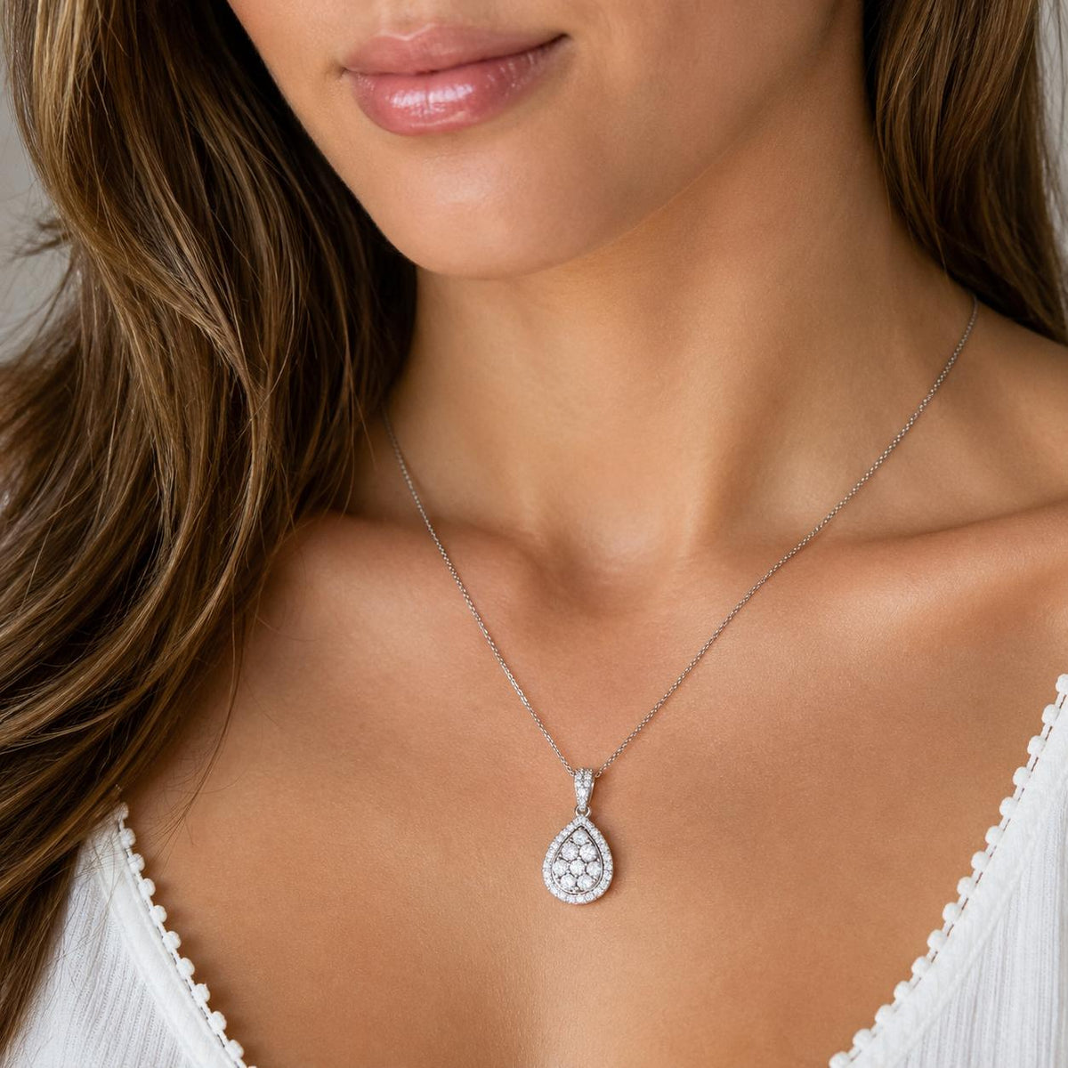 EFFY Diamond Teardrop Cluster Halo PendanNecklace 14K White Gold 1.10 CTW 16-18"