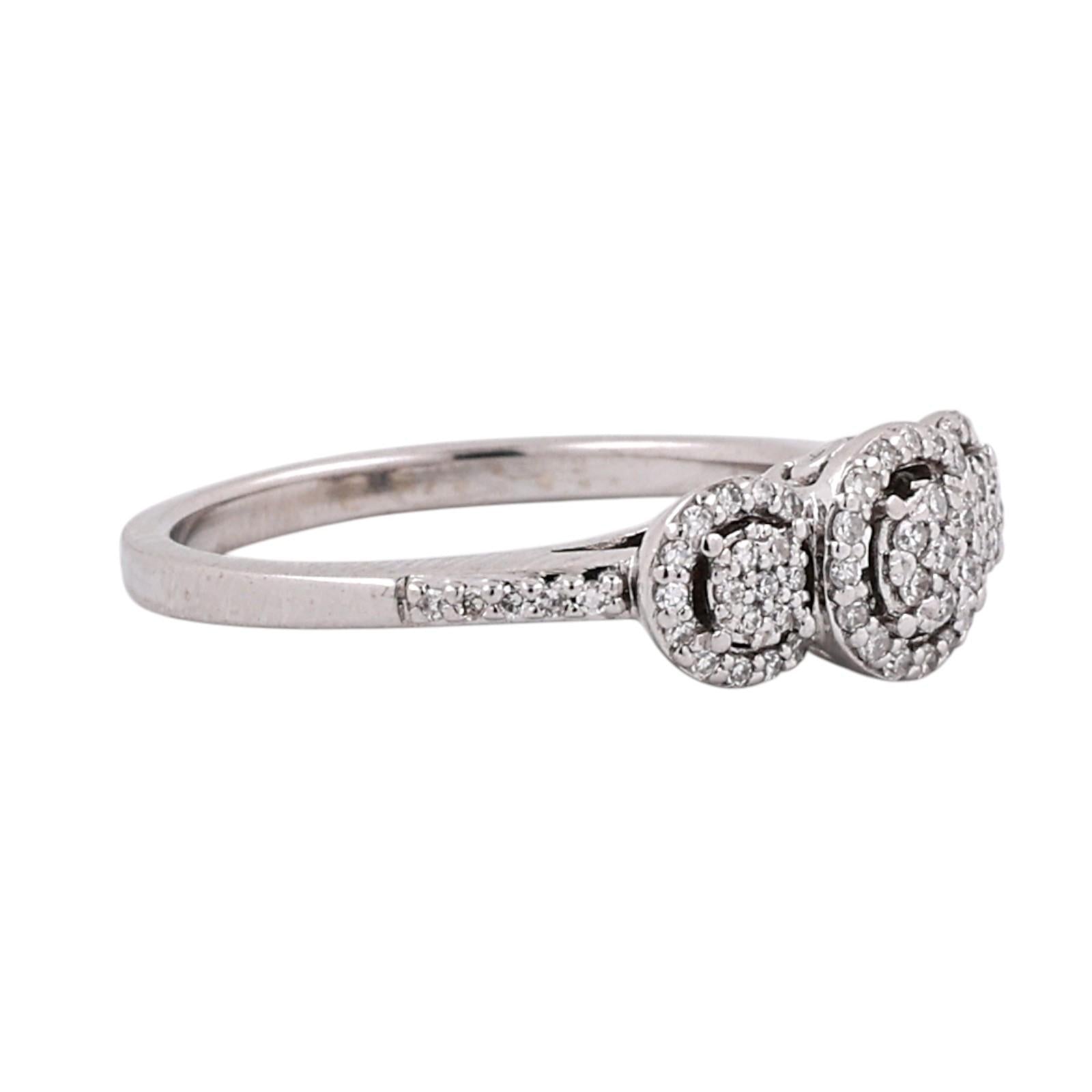10K White Gold 0.50CTW Diamond Halo Cluster Ring Size 7.5 Estate Bridal