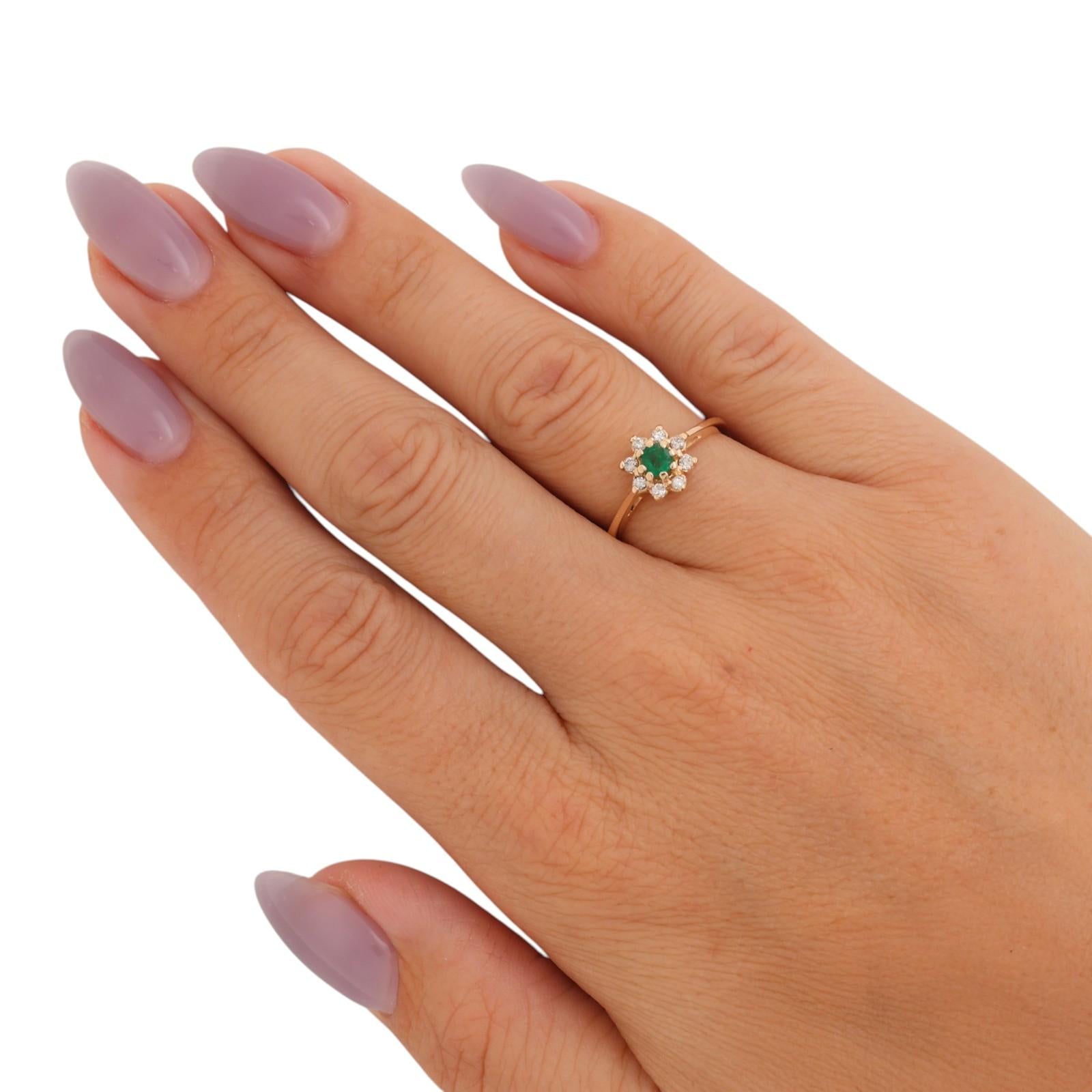 Natural Emerald Diamond Halo Cluster Flower Ring 14K Yellow Gold Size 6.5