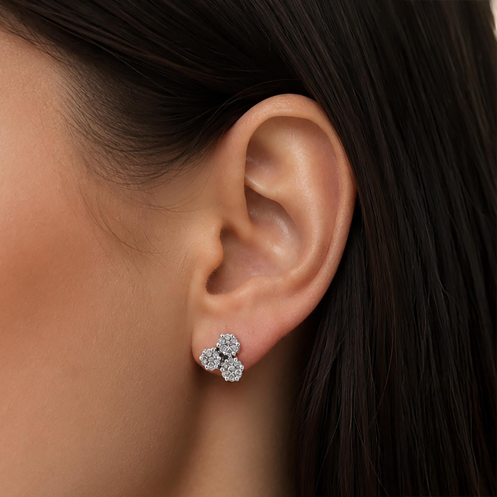 10K White Gold Cluster Diamond Stud Earrings 0.55CTW Round Estate