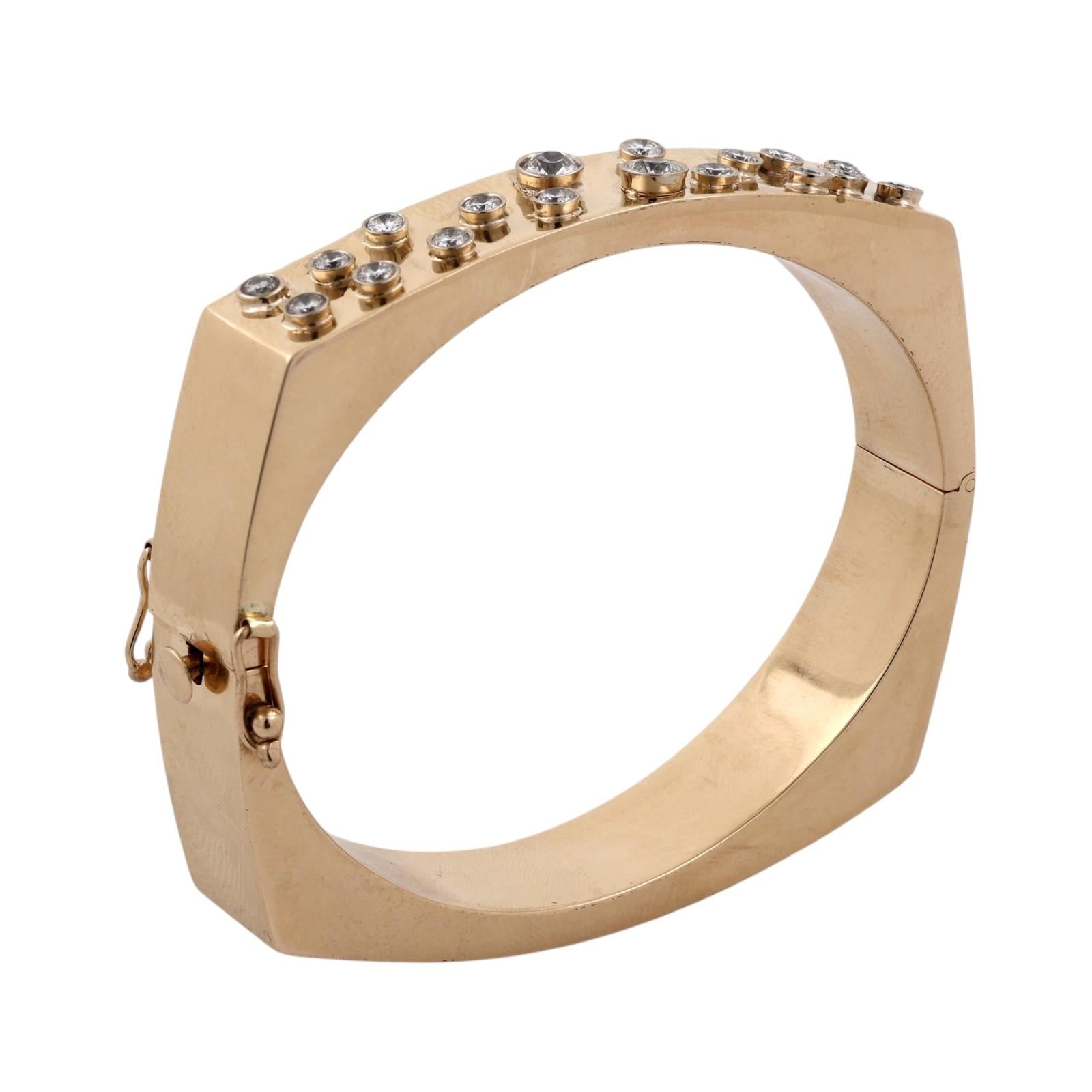 1.50 CTW Natural Diamond 14K Yellow Gold Bezel Set Hinged Bangle Bracelet 25.2g