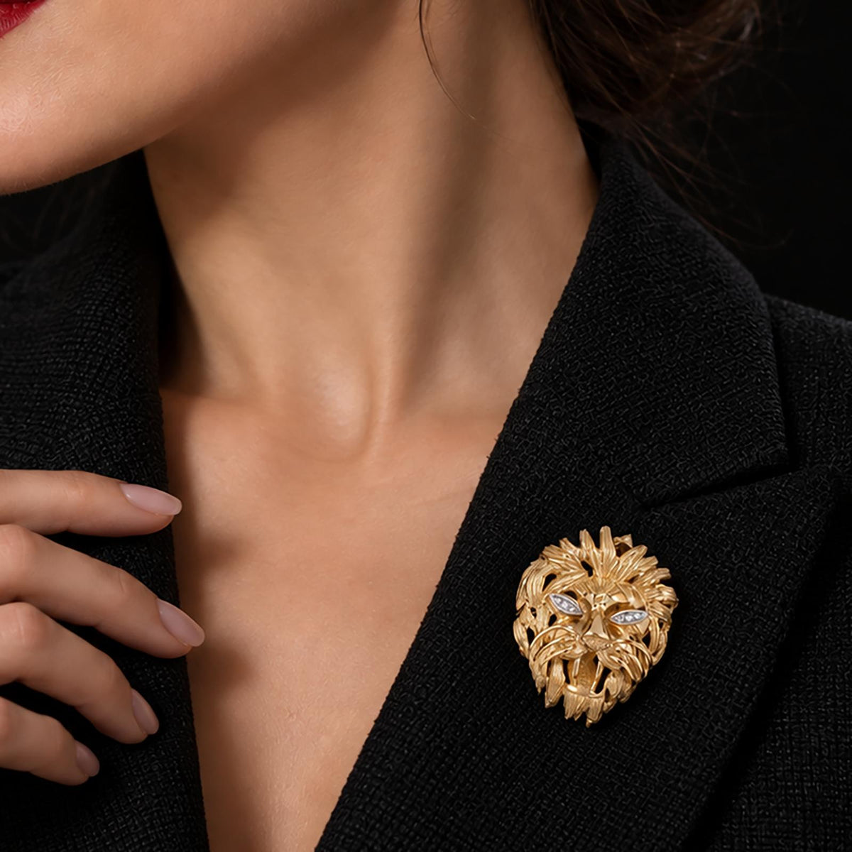 Vintage Italian Lion Head Pendant Brooch Pin 18K Gold Diamond Eyes 20.6g 1.90"