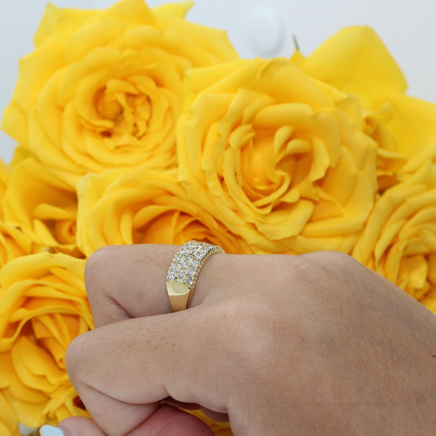 3-Row Diamond Band Ring 18K Yellow Gold 1.00 CTW Round Diamonds Size 6 Estate