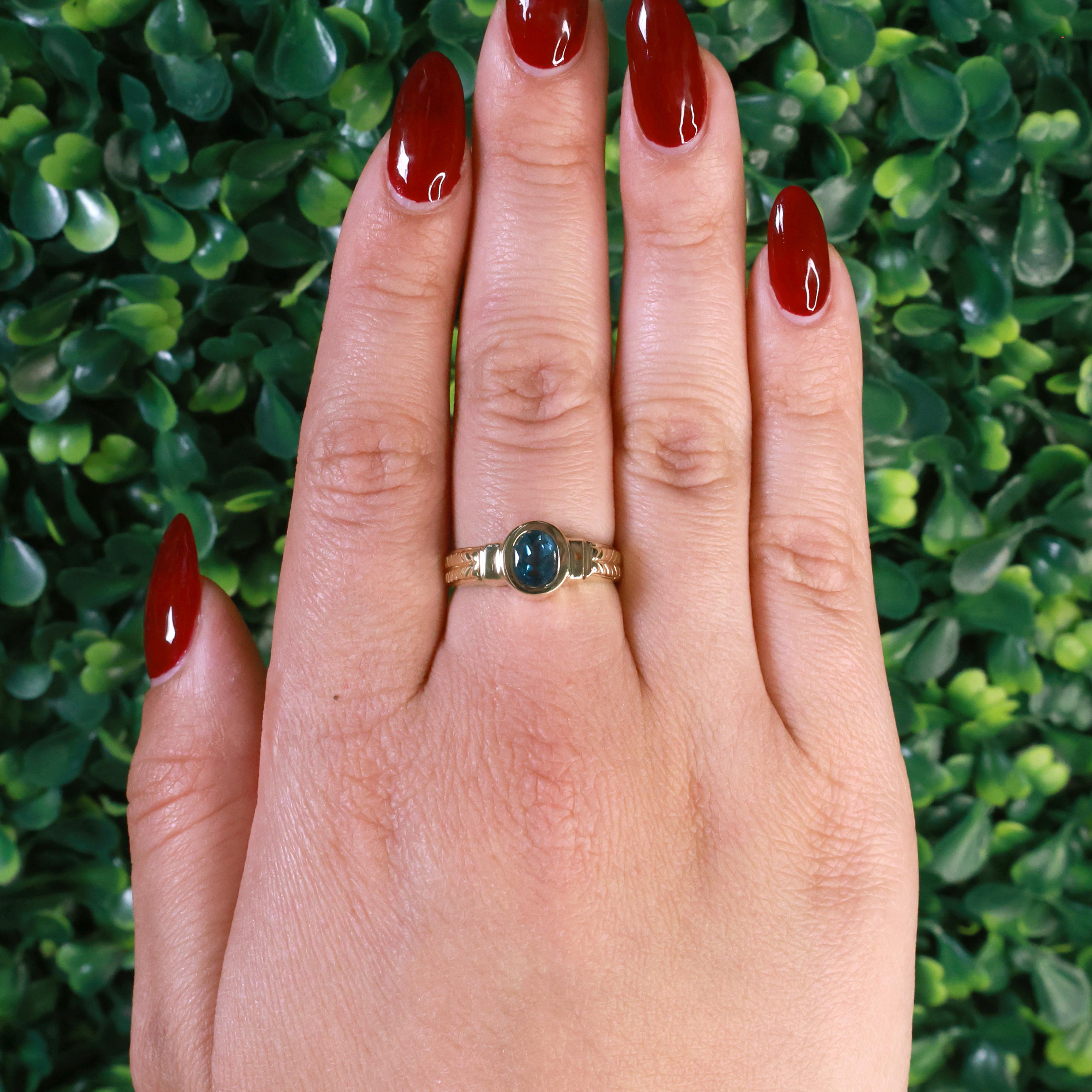 1.00 CT Oval Blue Topaz Solitaire Ring 14K Yellow Gold Size 9 Estate