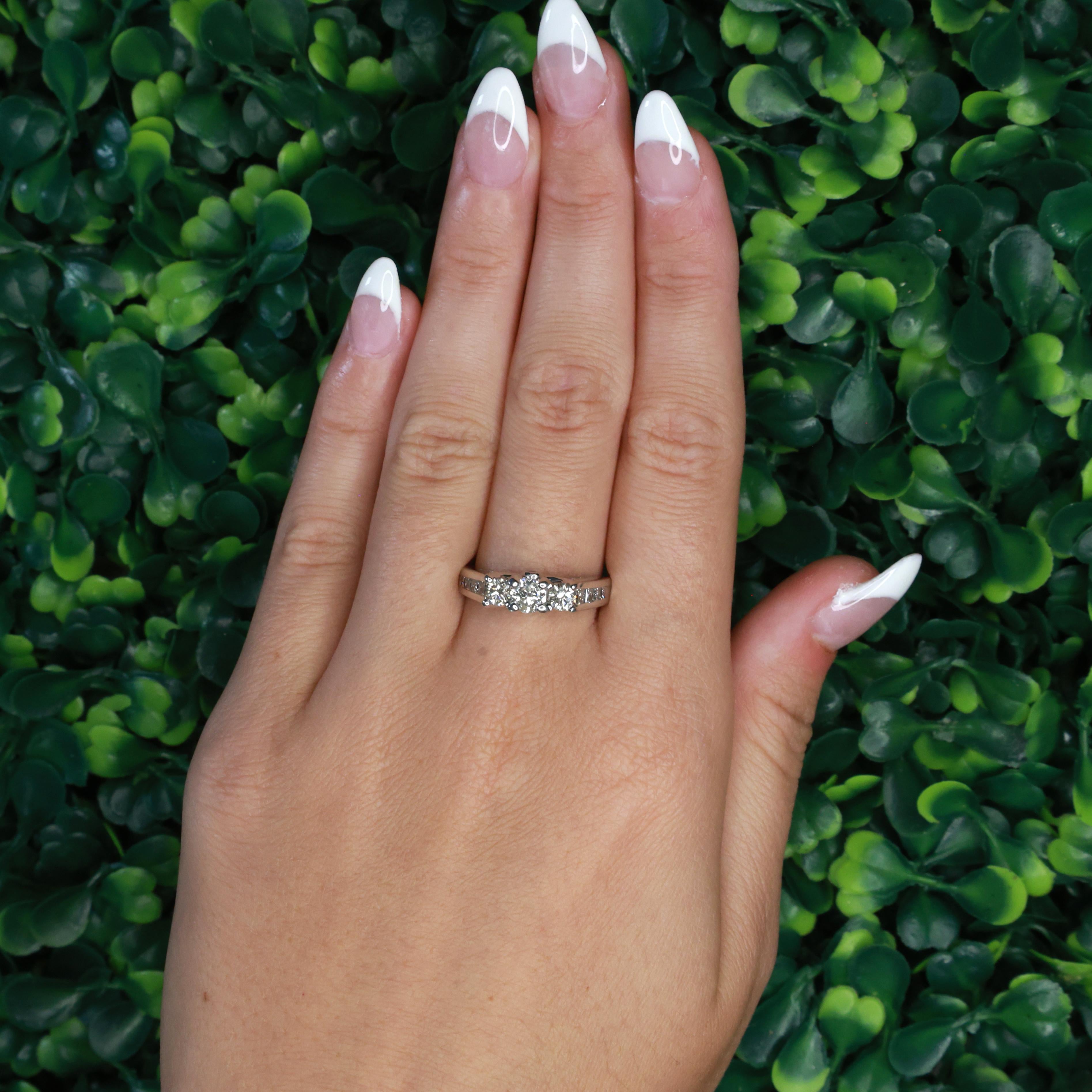 0.80CTW Diamond 3 Stone Engagement Ring 14K White Gold Princess & Round Size 5.5