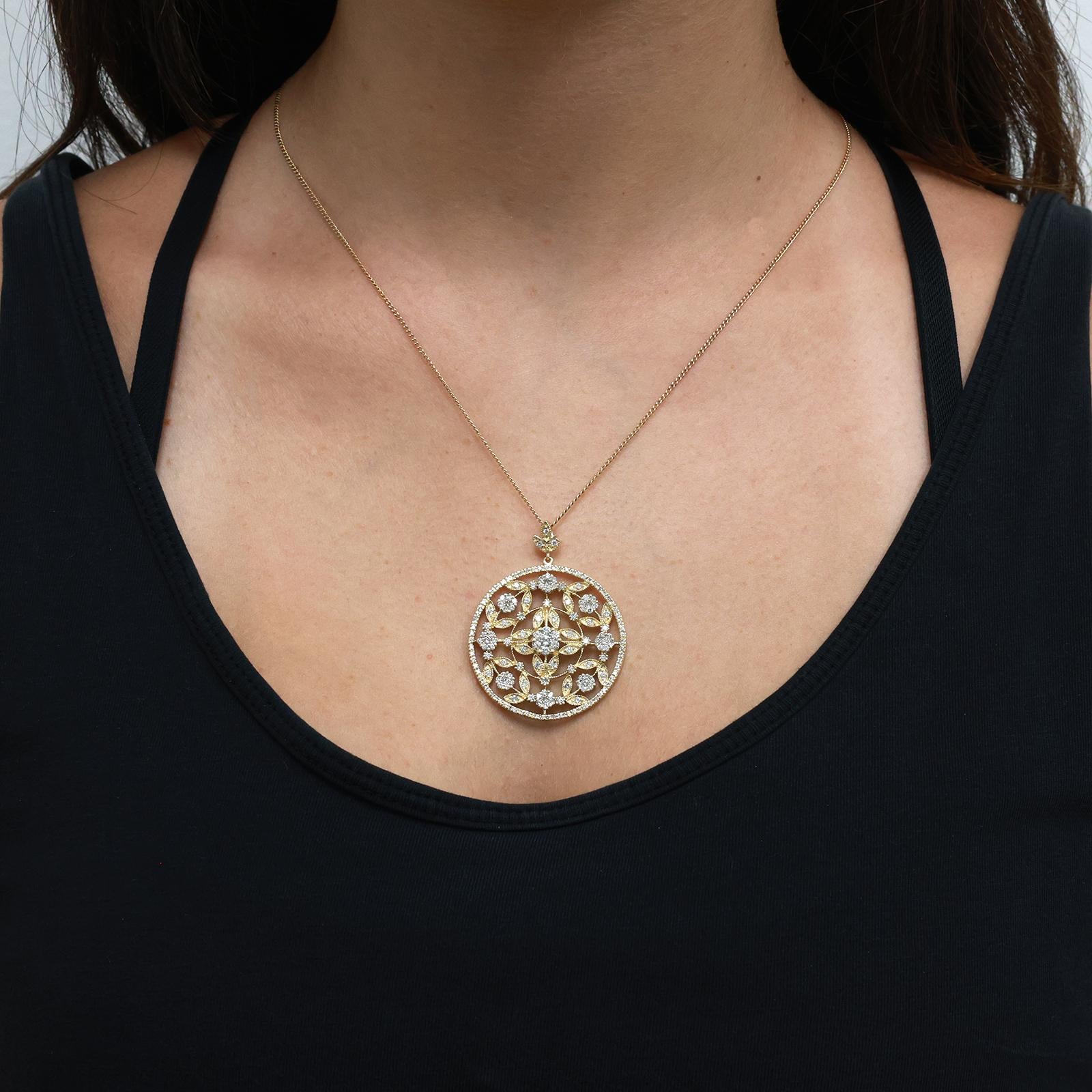 EFFY 14K Yellow Gold 2.40tw Diamond Floral Filigree Pendant 2.40 TW 1.75" Large