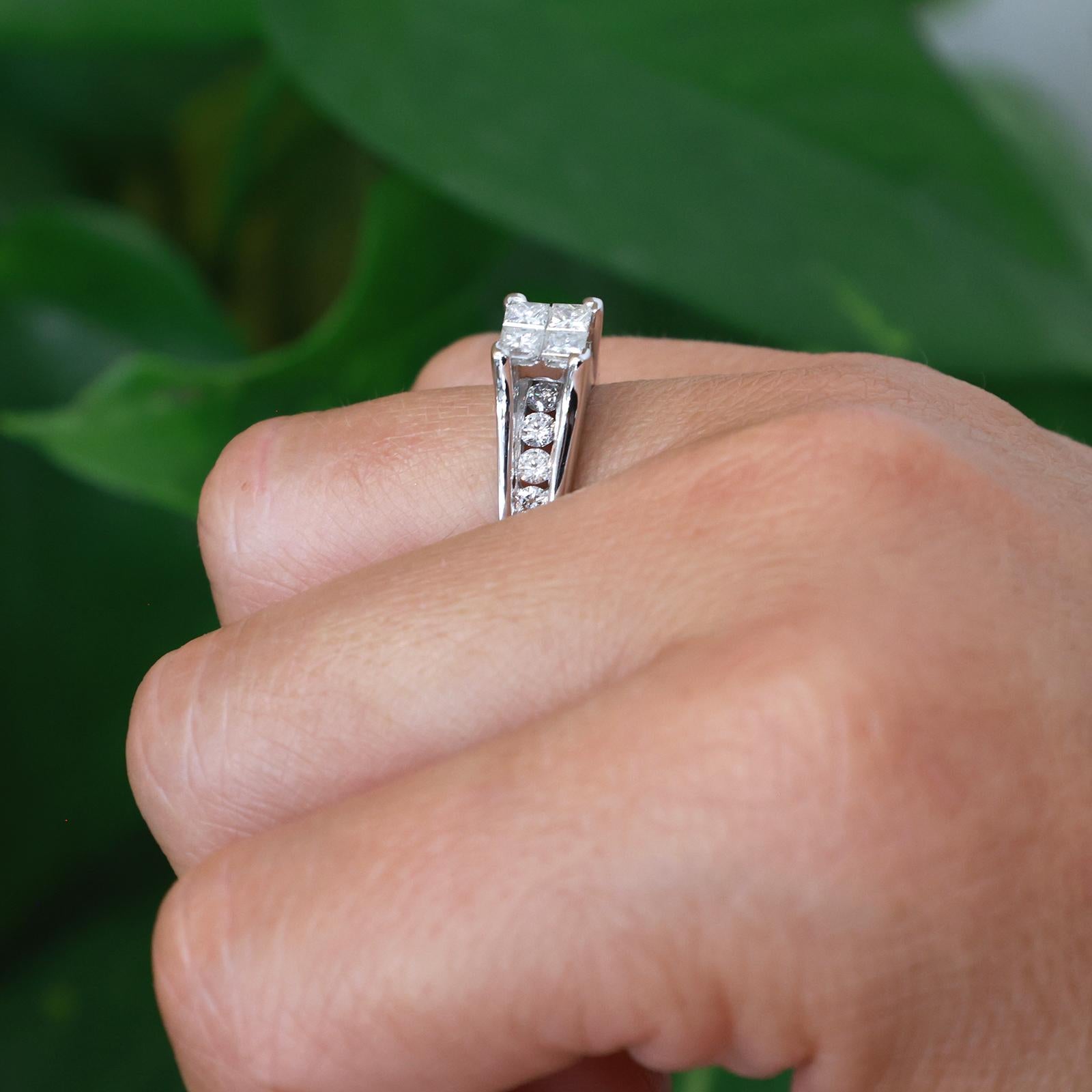 14K White Gold 1.00CTW Princess & Round Diamond Cluster Ring Size 7.75