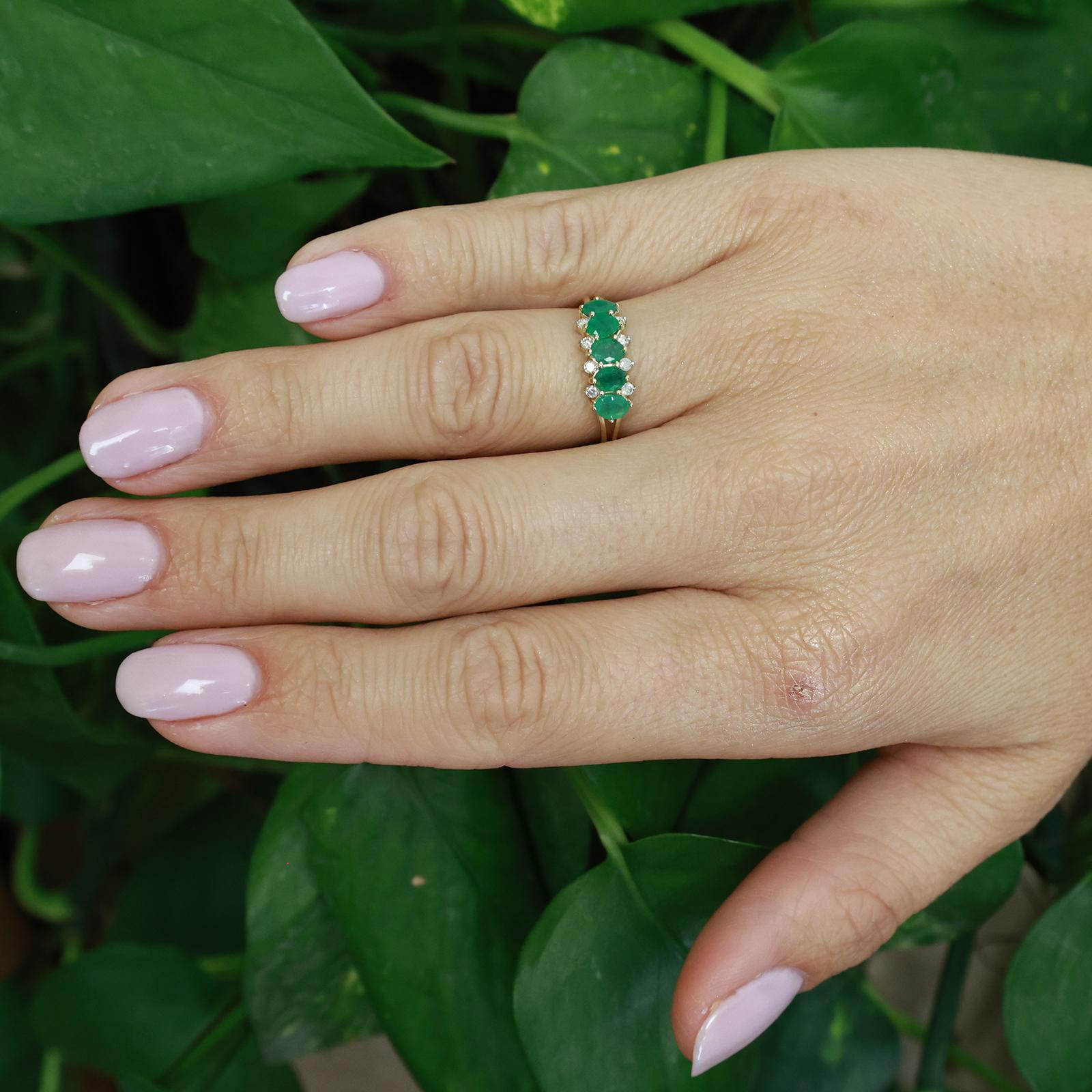 14K Yellow Gold 0.95CTW Emerald Diamond Band Ring Size 5.25 Estate