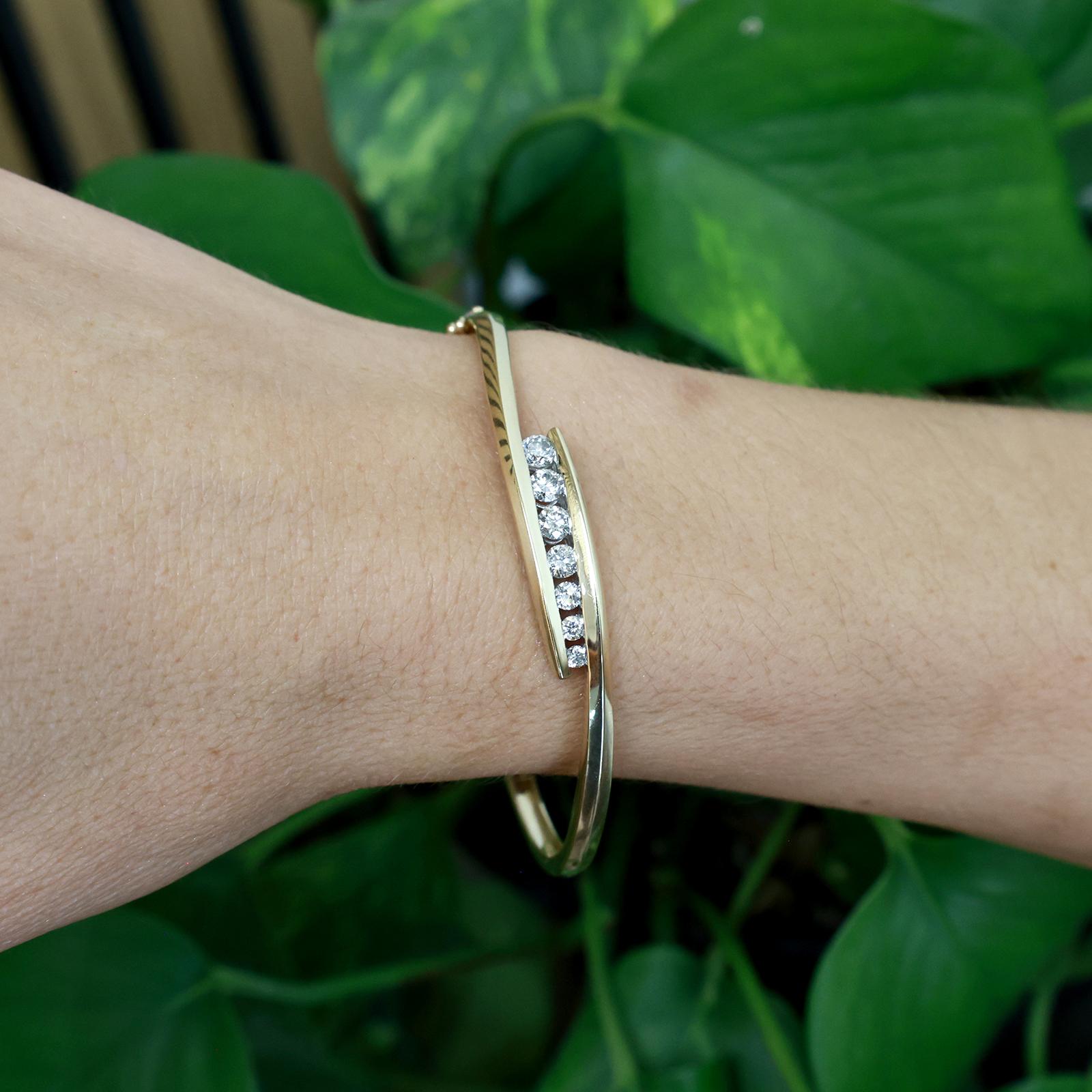 14K Two Tone Gold 1.00CTW Diamond Bypass Hinged Bangle Bracelet 6.75"