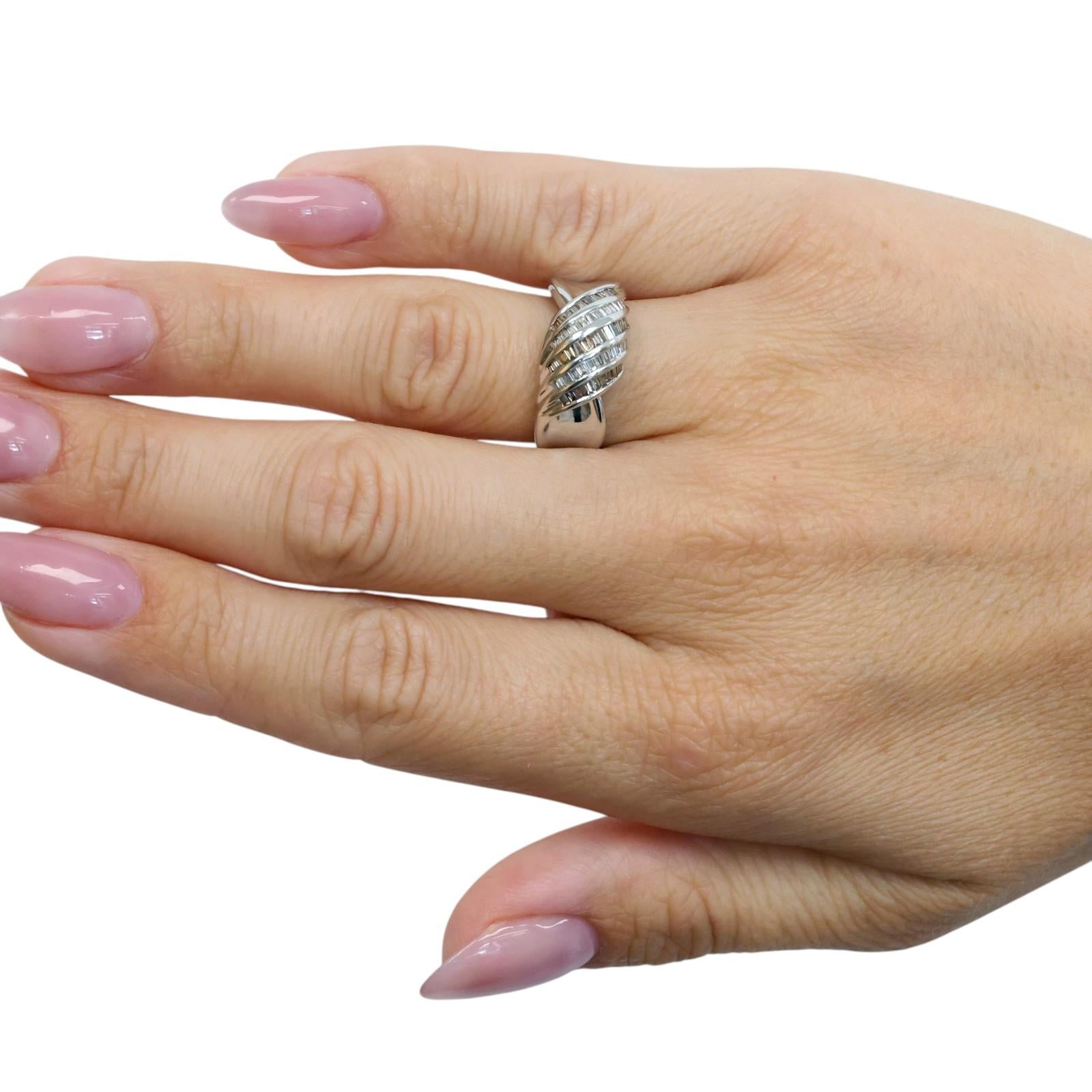 14K White Gold 1.00CTW White & Champagne Baguette Diamond Swirl Ring Size 7.25