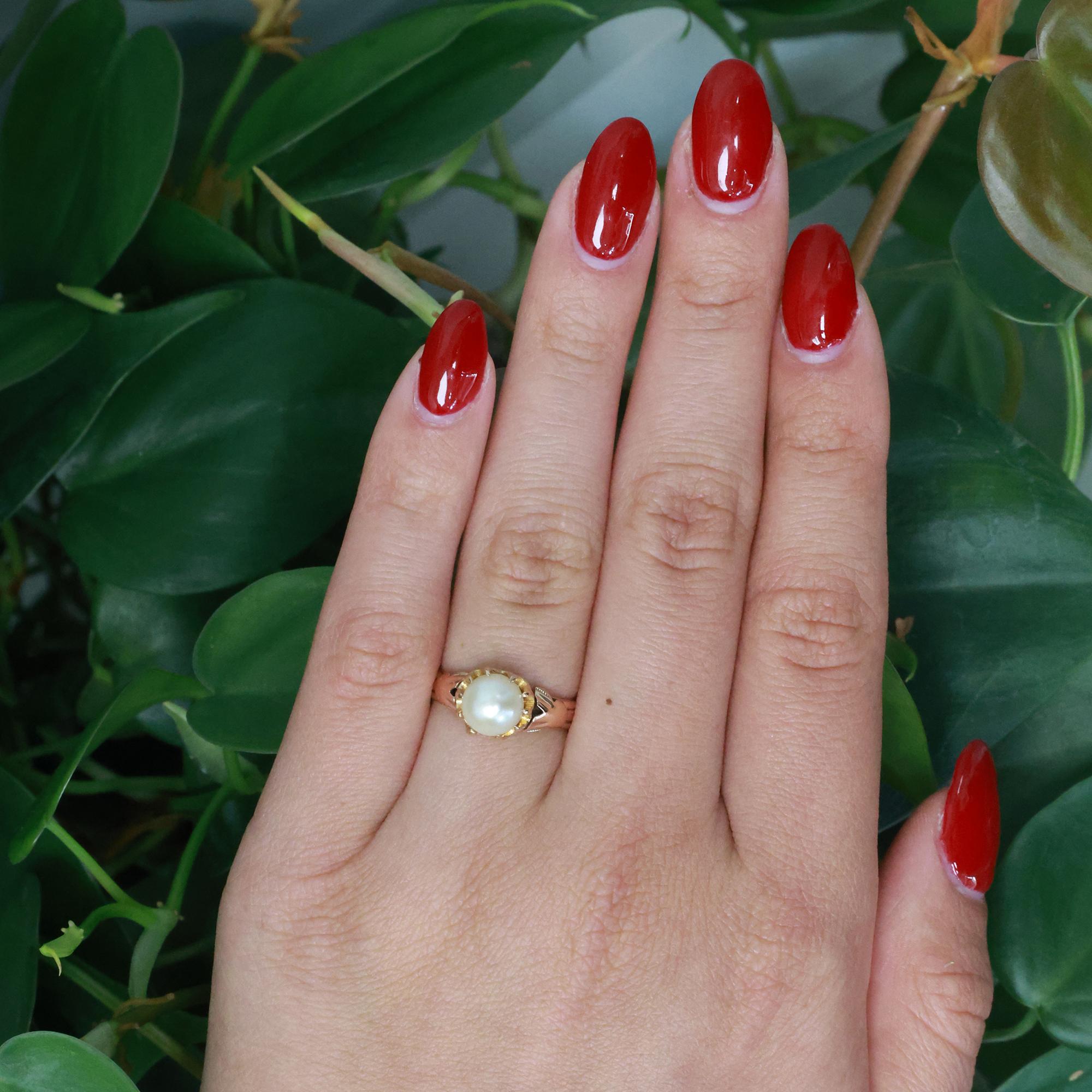Vintage Akoya Pearl Solitaire Ring 10K Yellow Gold Size 5.75 Ladies Estate