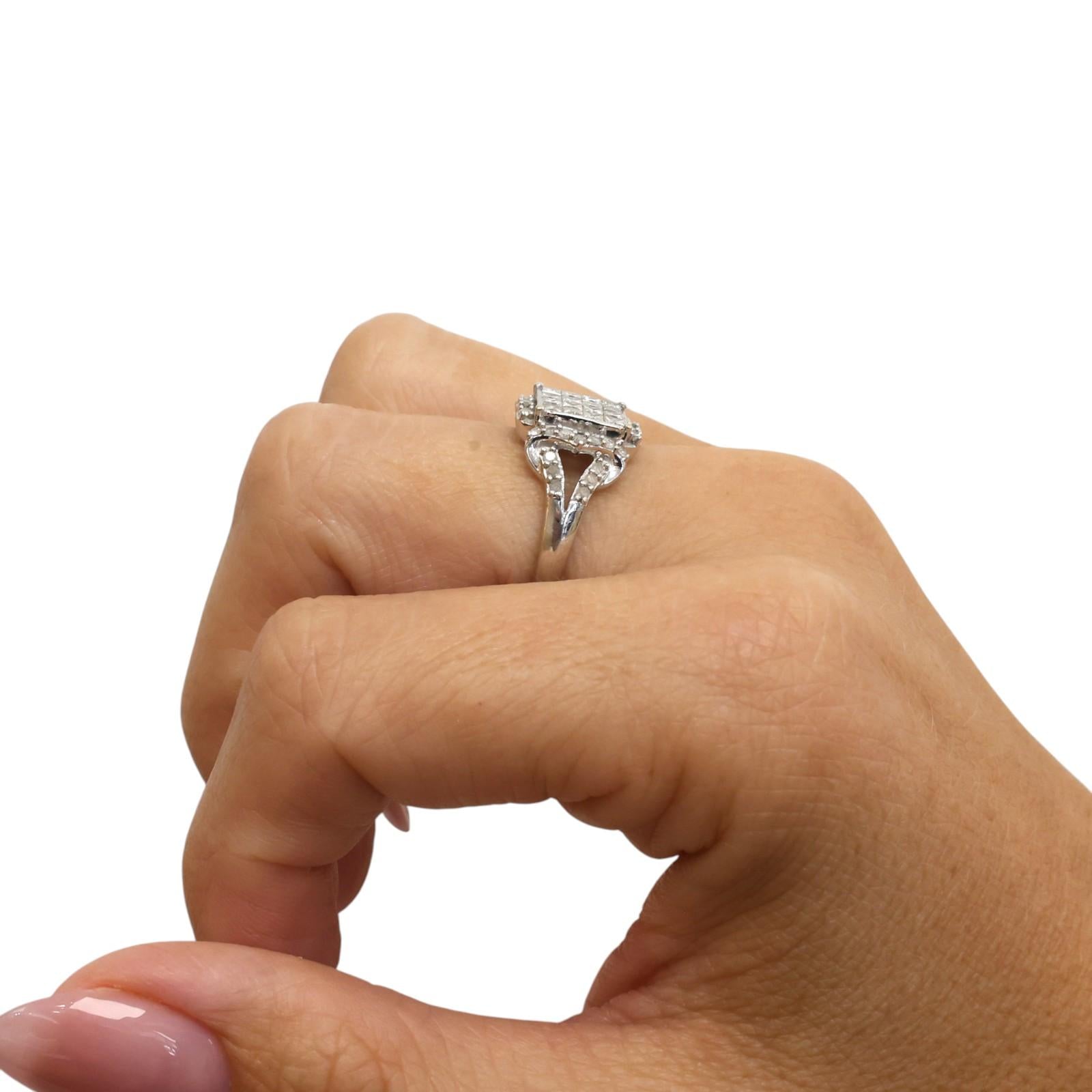 10K White Gold 0.65 CTW Diamond Princess Cluster Cocktail Ring Size 7.25