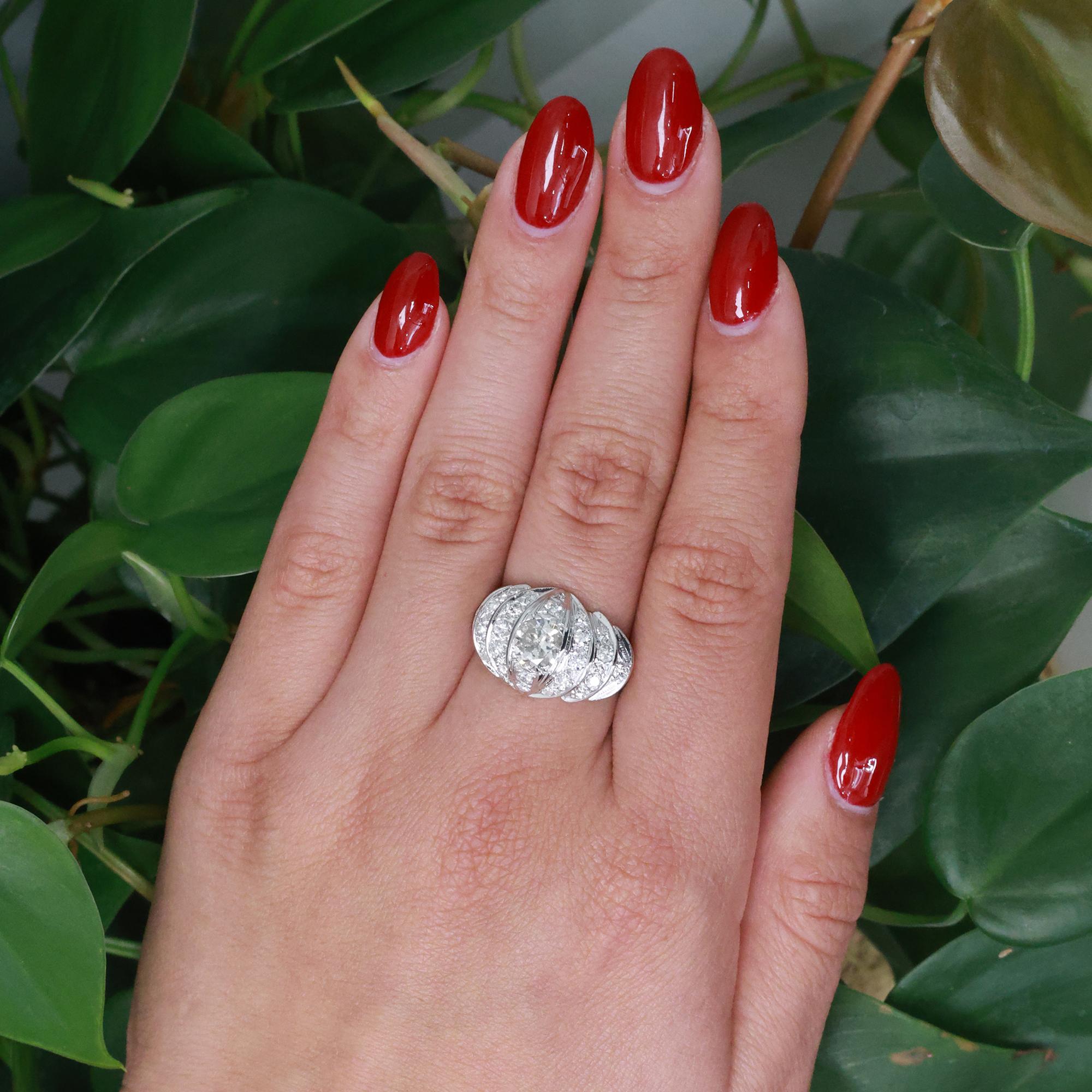 2.00 TW Solitaire Round Diamond Engagement Ring W/Accents 14K White Gold SZ 8.25