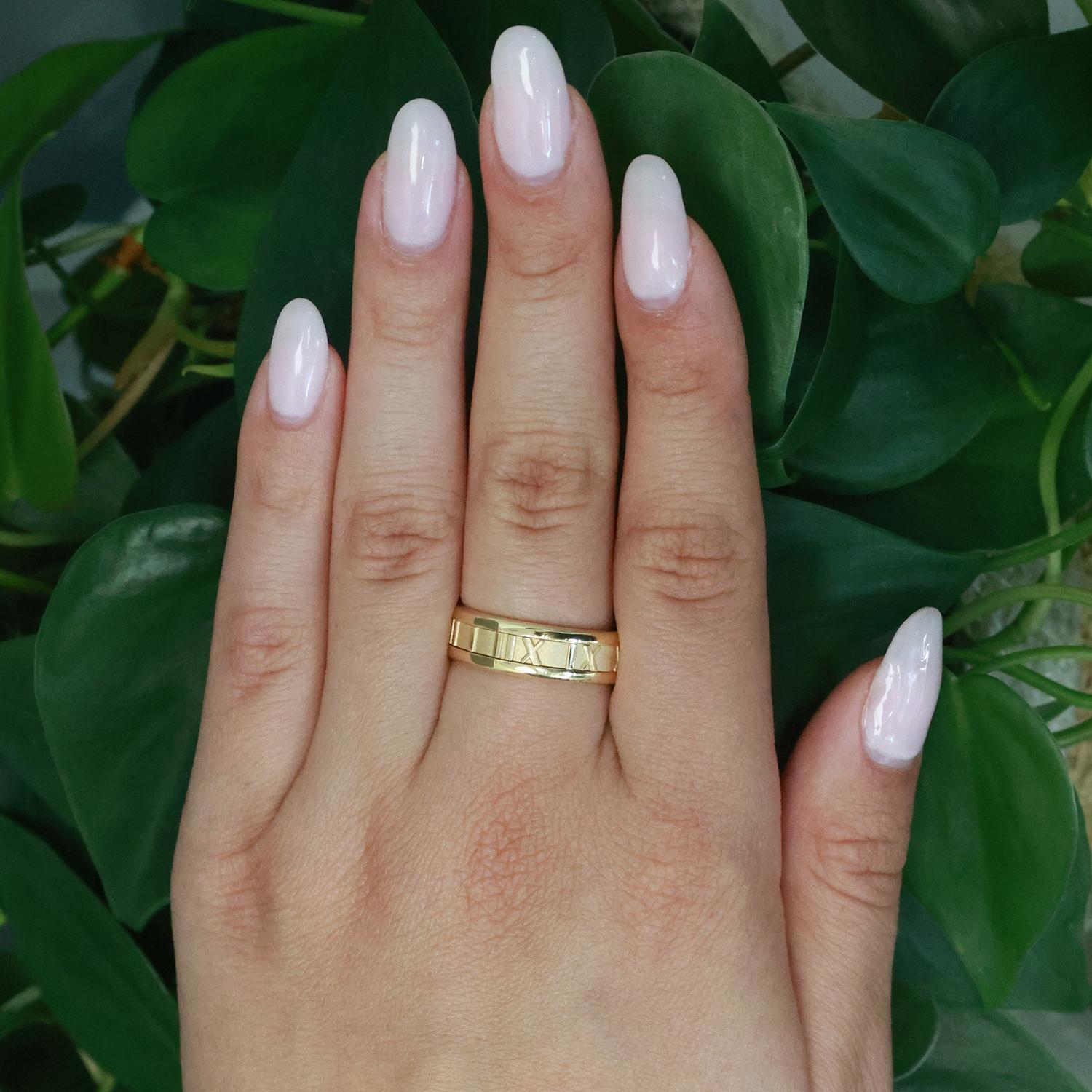 18K Yellow Gold Tiffany & Co. Atlas Roman Numeral Wedding Band Ring Size 10.75