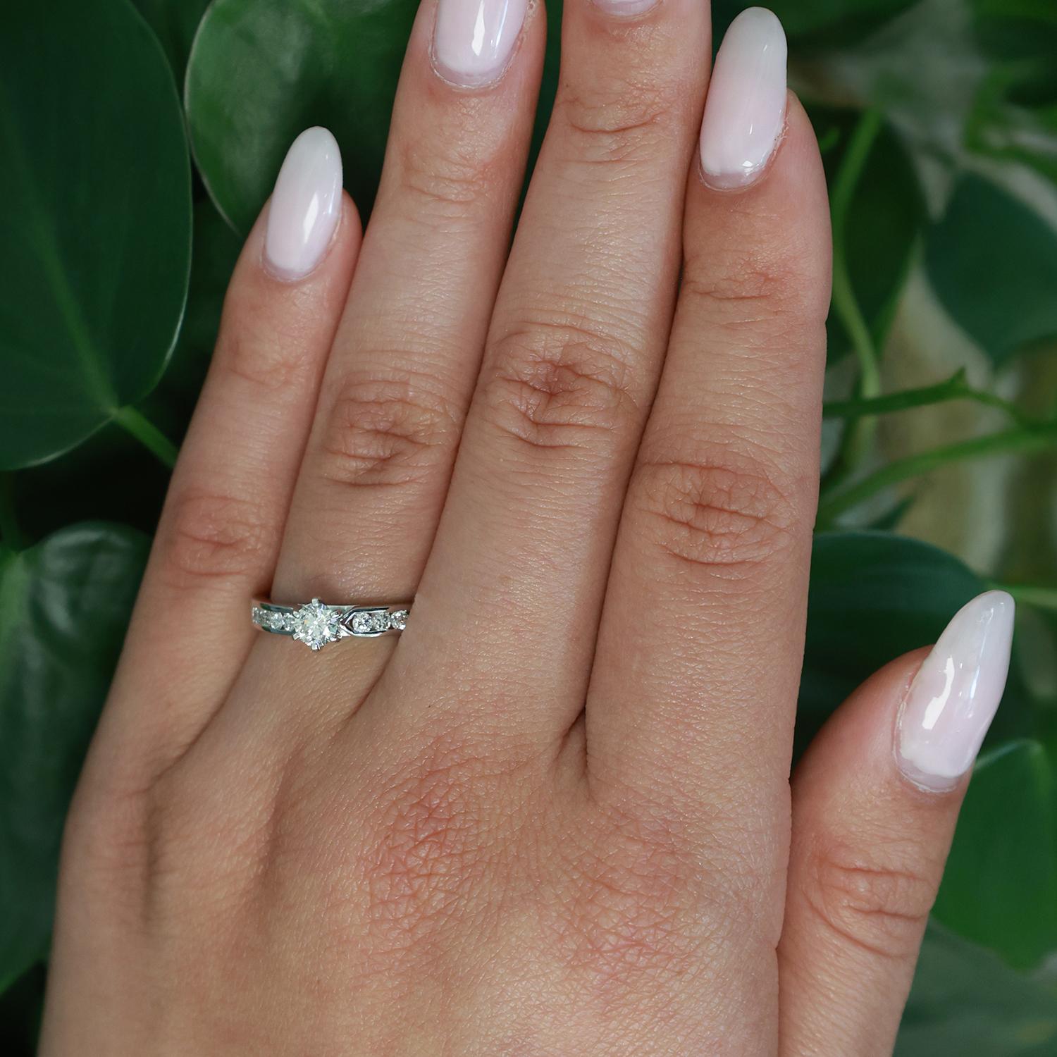 Round Solitaire Accent Diamond Engagement Ring 0.63 TW 18K White Gold Size 7