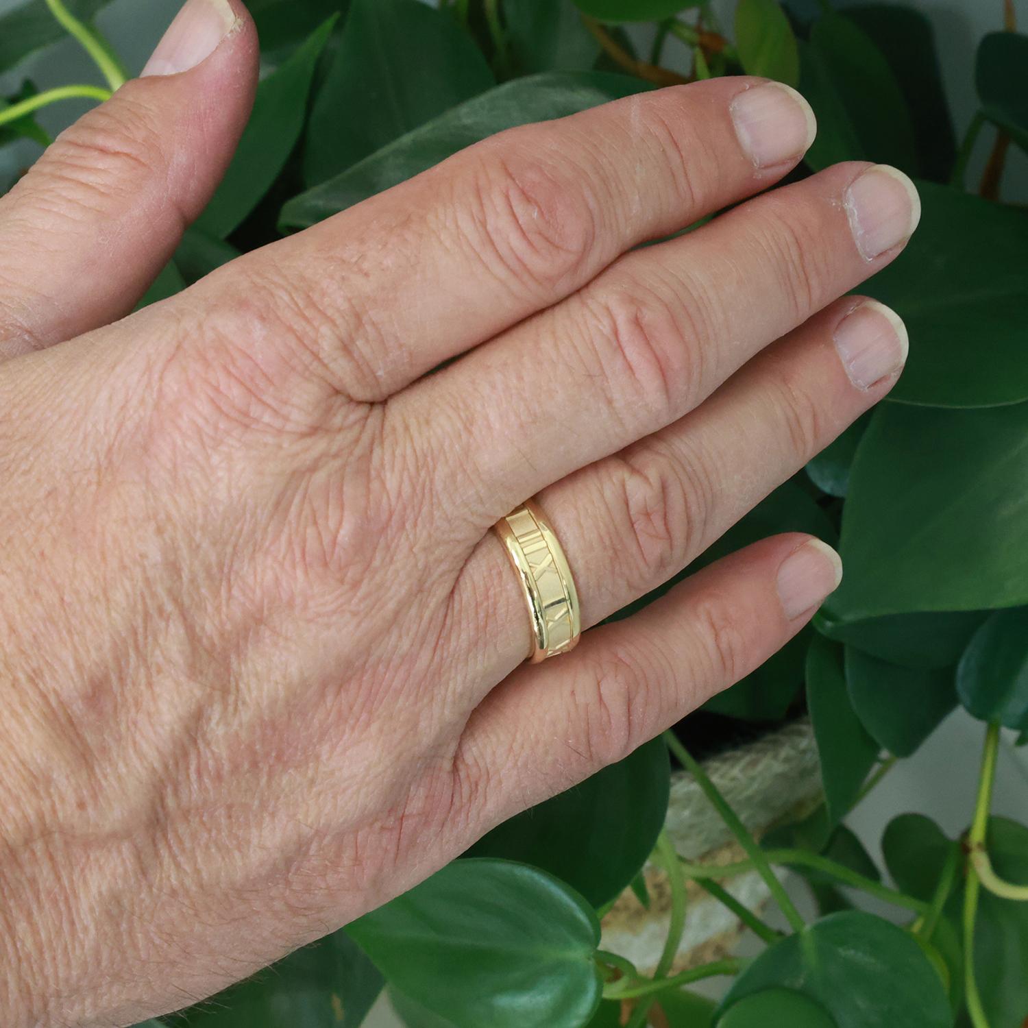 18K Yellow Gold Tiffany & Co. Atlas Roman Numeral Wedding Band Ring Size 10.75