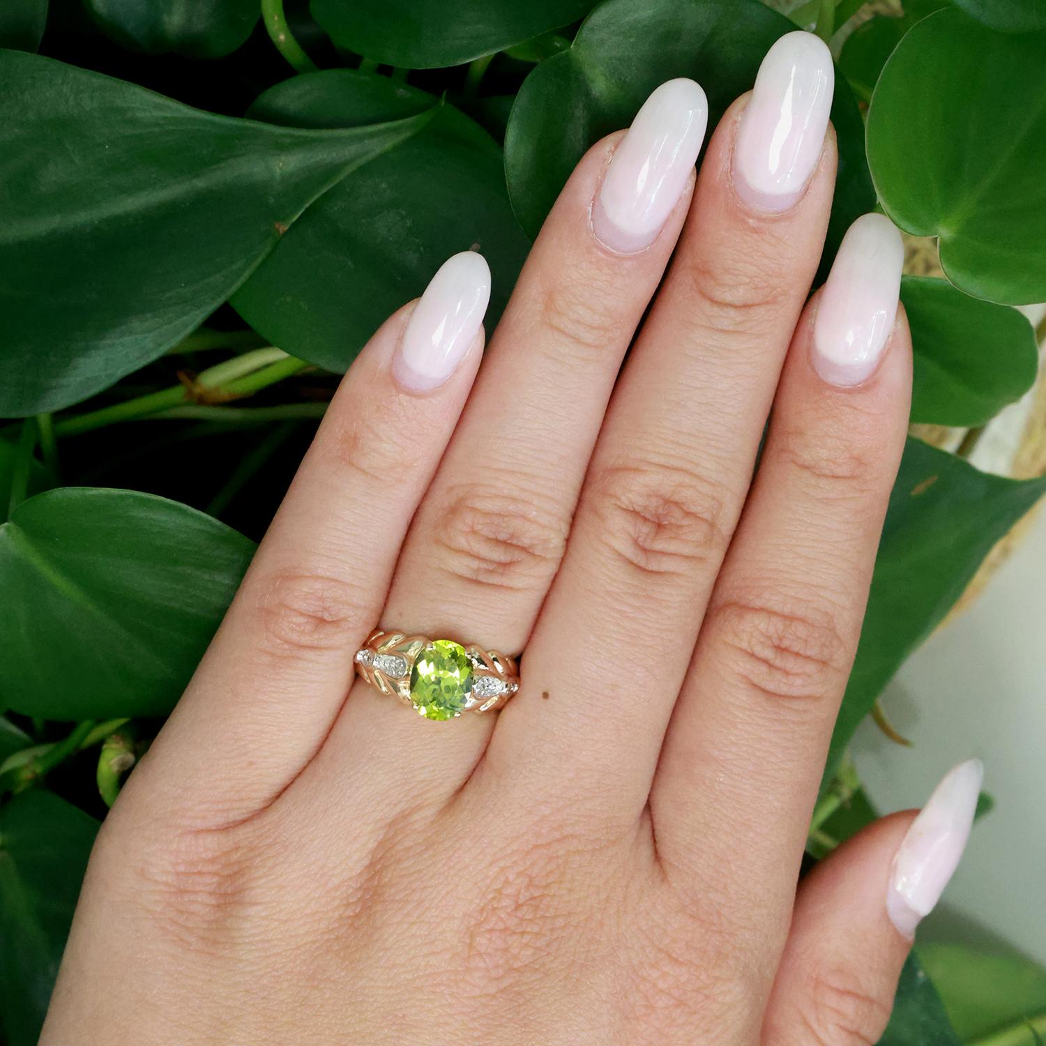 Solitaire Peridot Diamond Accent Ring 14K Gold 2.01 CTW Size 6 Estate