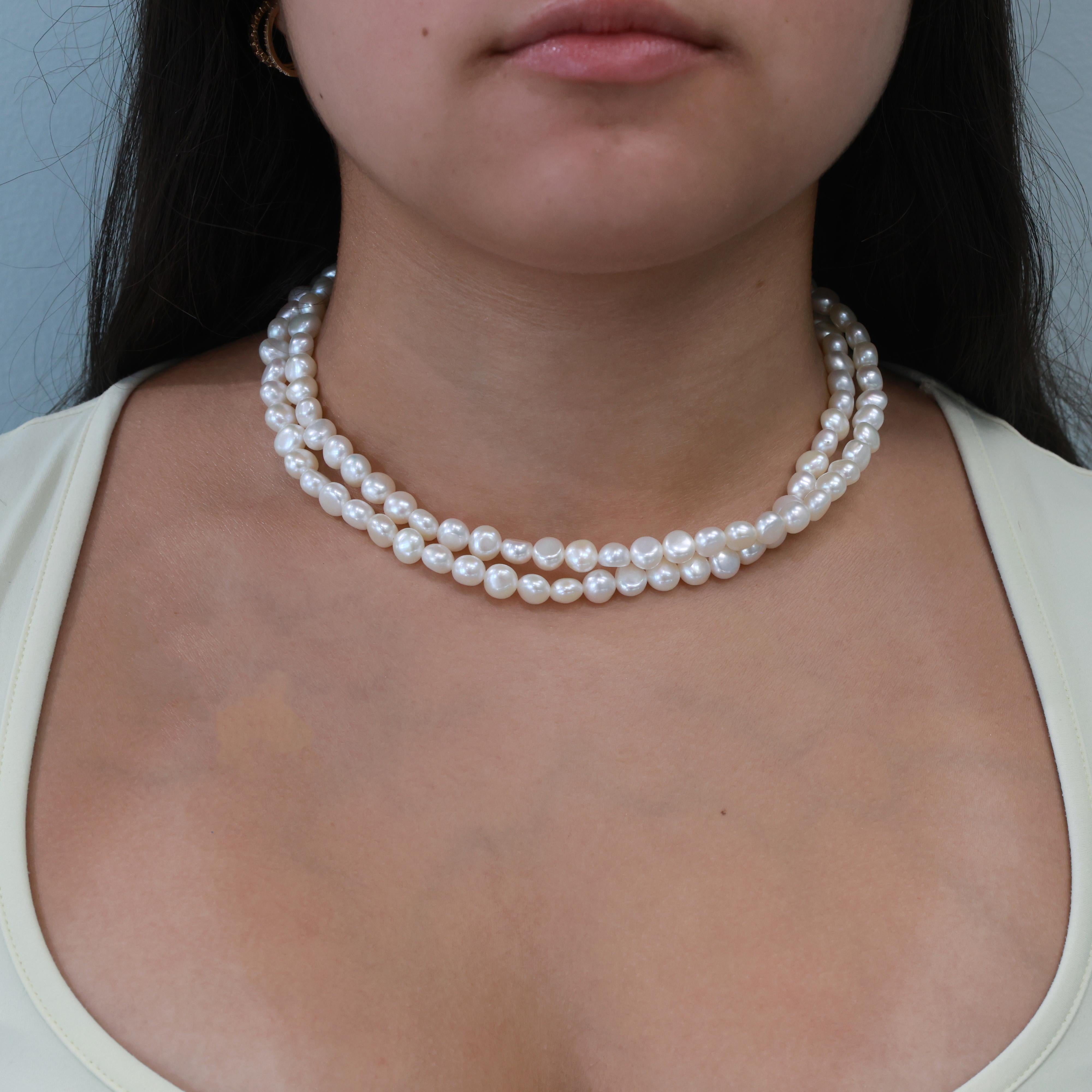 Vintage Cultured Freshwater Pearl Necklace 18K Gold Pearl Accent Clasp 23.5"