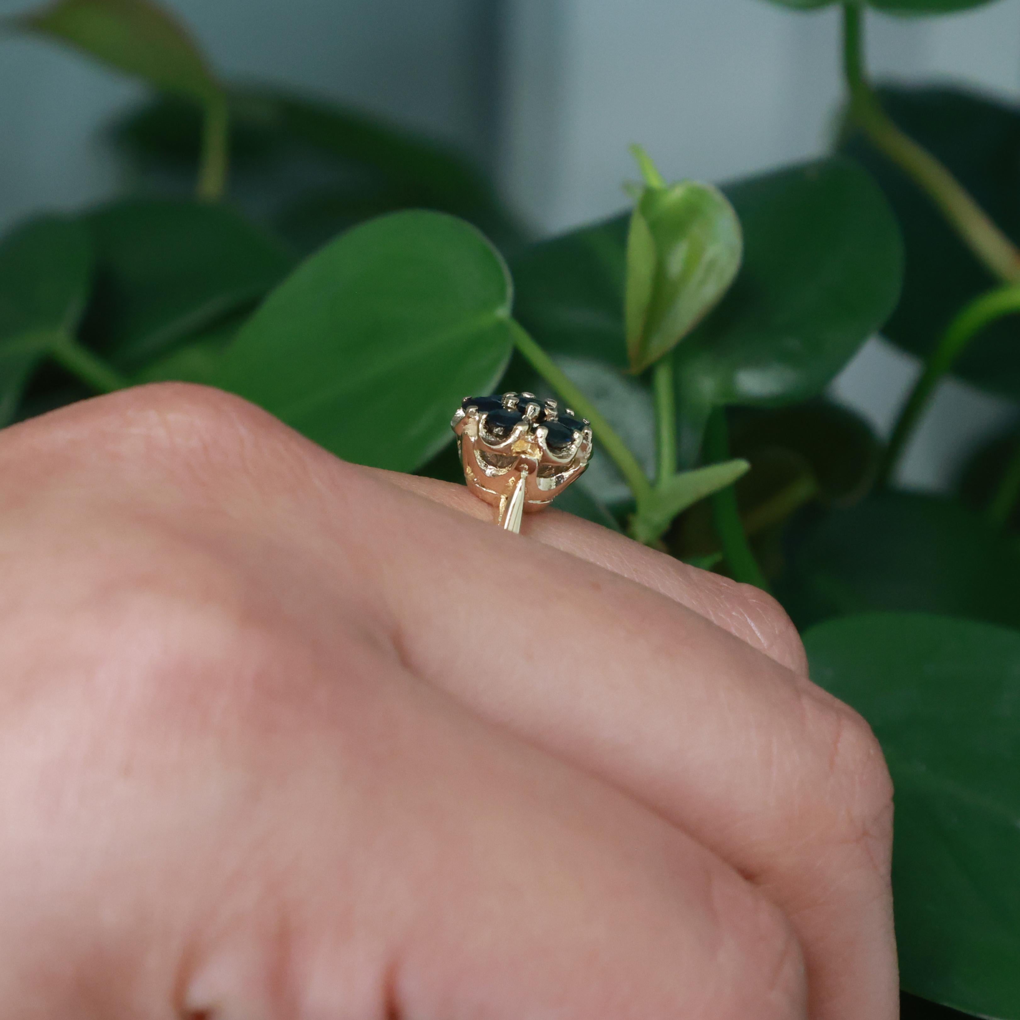 Vintage Blue Sapphire Flower Ring Yellow Gold 0.91 CTW Size 6.75 Ladies