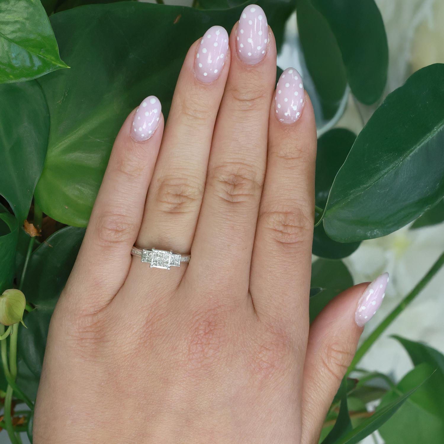 0.60 TW Princess Cluster Diamond Ring 10K White Gold Size 8.5 Ladies Estate