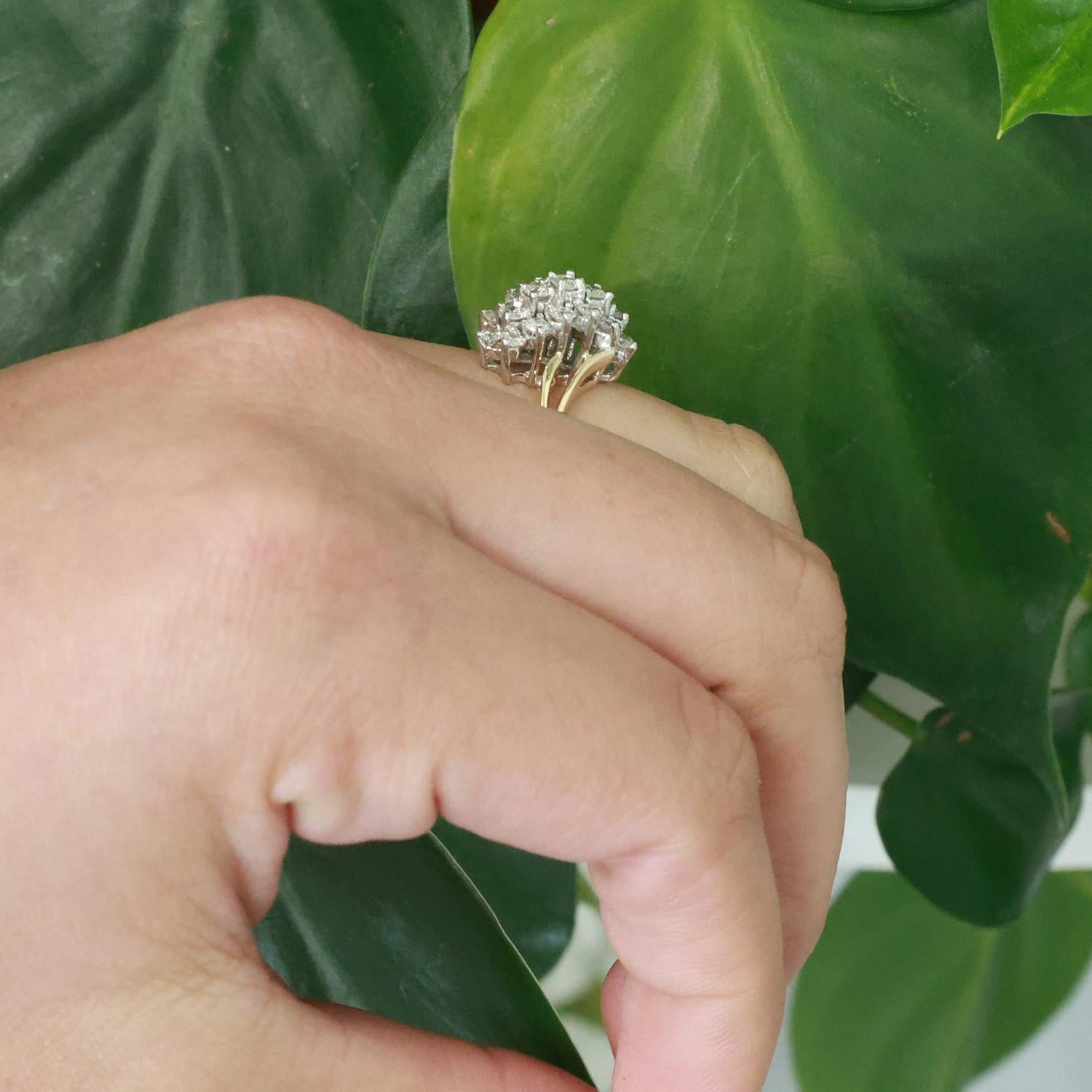 Cluster Diamond Cascade Ring 14K Gold 1.05 TW Size 6.75 Ladies Estate