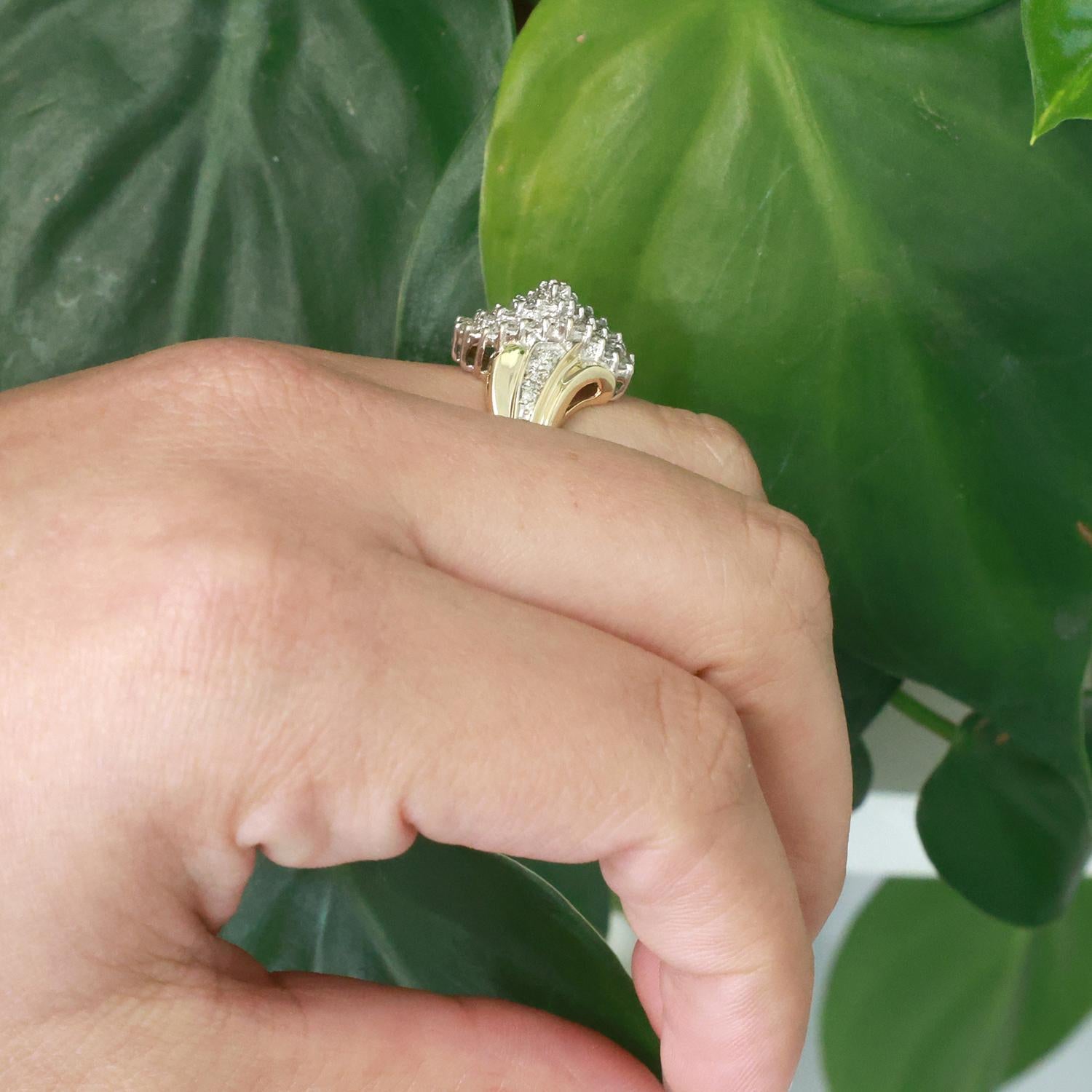 Cluster Diamond Cascade Ring Cocktail 10K Gold 0.65 TW Size 6.75 Ladies Estate