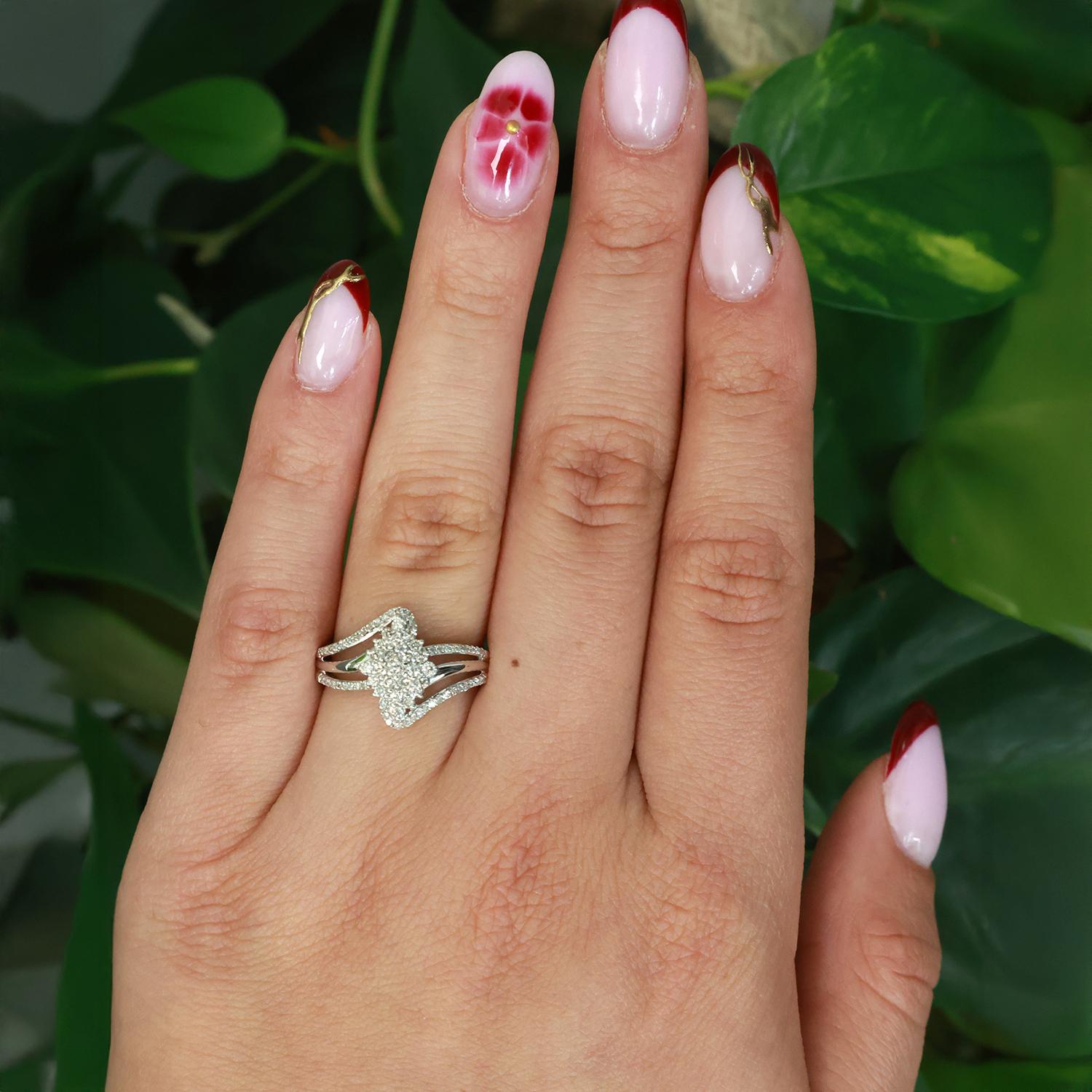 Cluster Diamond Floral Cocktail Ring 10K White Gold 0.75 TW Size 7 Ladies