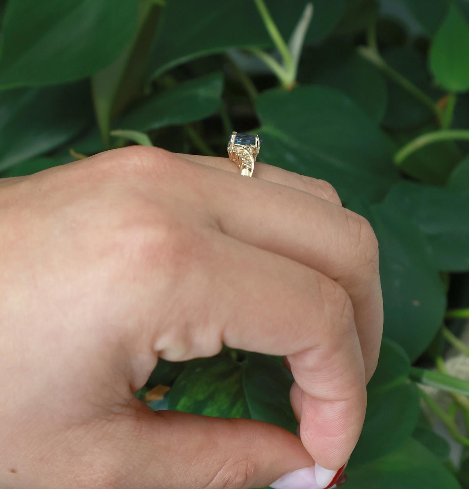 Solitaire Blue Purple Stone Diamond Cocktail Ring Swirl 14K Yellow Gold Size 7.5