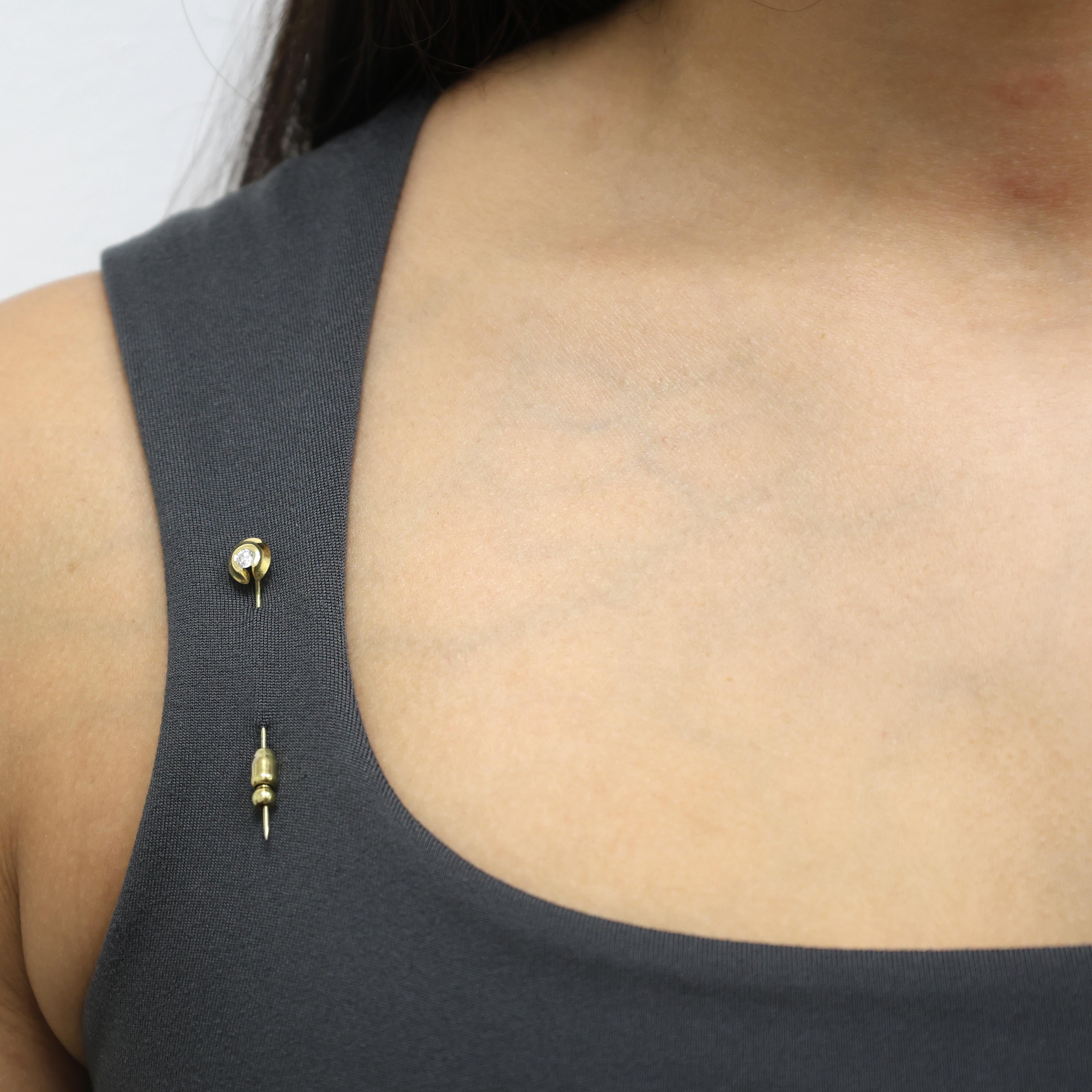 Vintage Estate Yellow Gold Diamond Brooch Pin 0.15 CT 2.05" Ladies