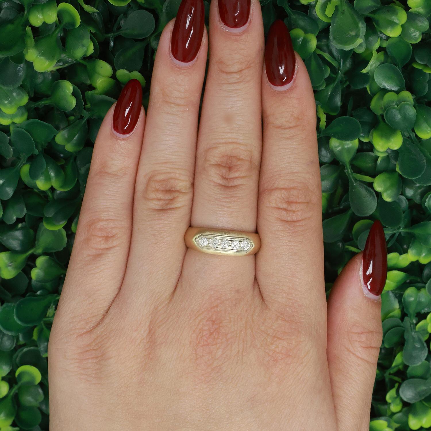 5-Stone Diamond Band Ring 0.50 TW Round Diamonds 2-Tone Gold Size 8.25 Unisex
