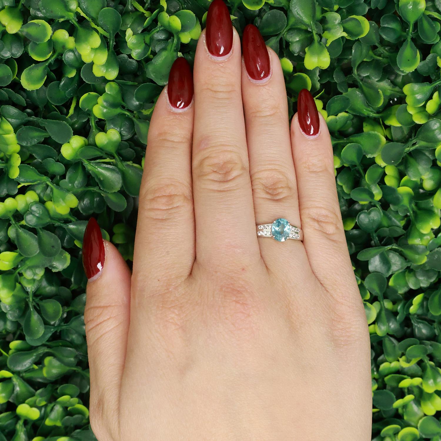Solitaire Blue Zircon Topaz Accent Ring 10K White Gold 2.07 CTW Size 7.25 Estate