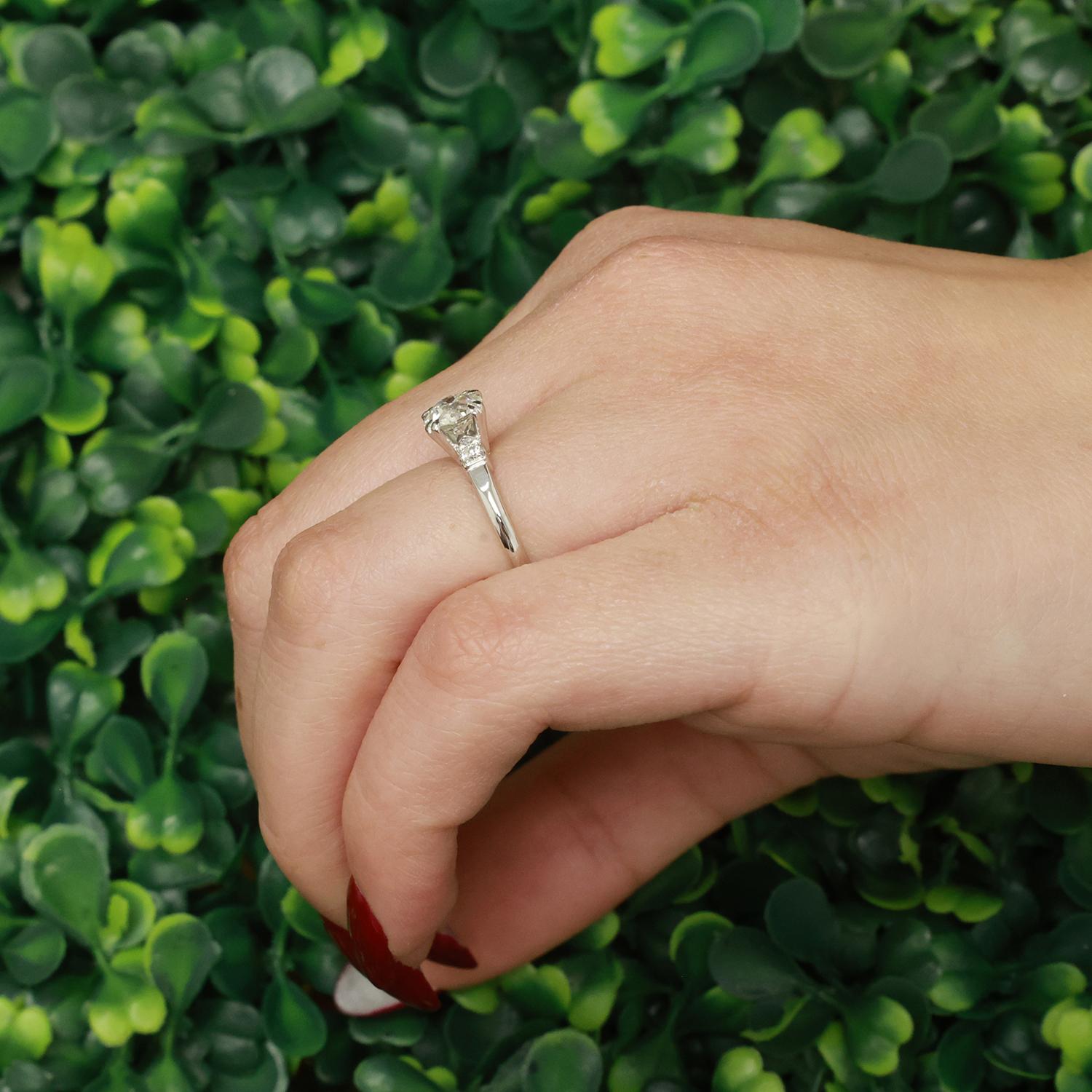 Vintage Round Solitaire Diamond Engagement Ring 1.10 TW Platinum Size 5.25