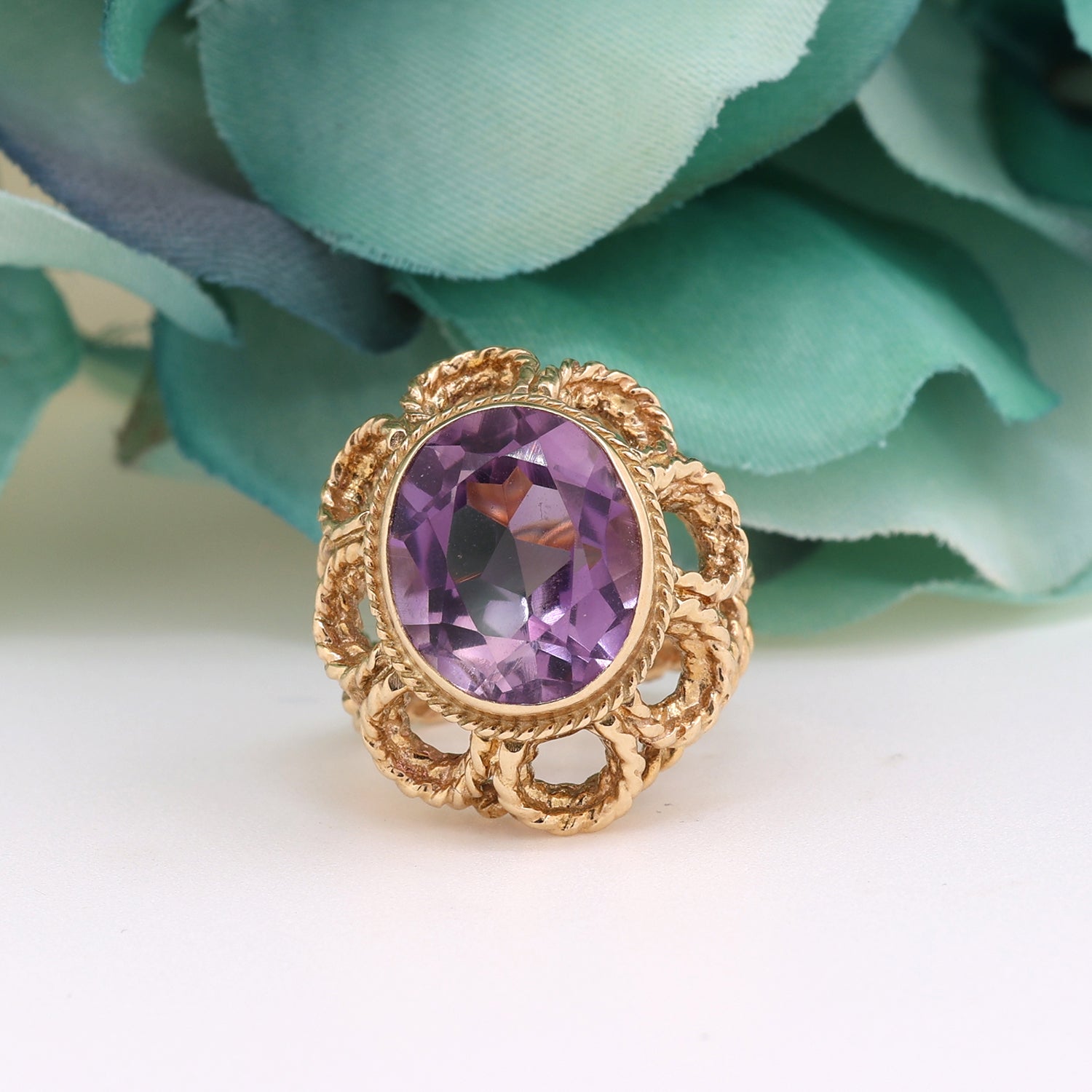 Vintage Amethyst Flower Statement Ring 14K Yellow Gold 14 x 12 mm Oval Gem SZ 5