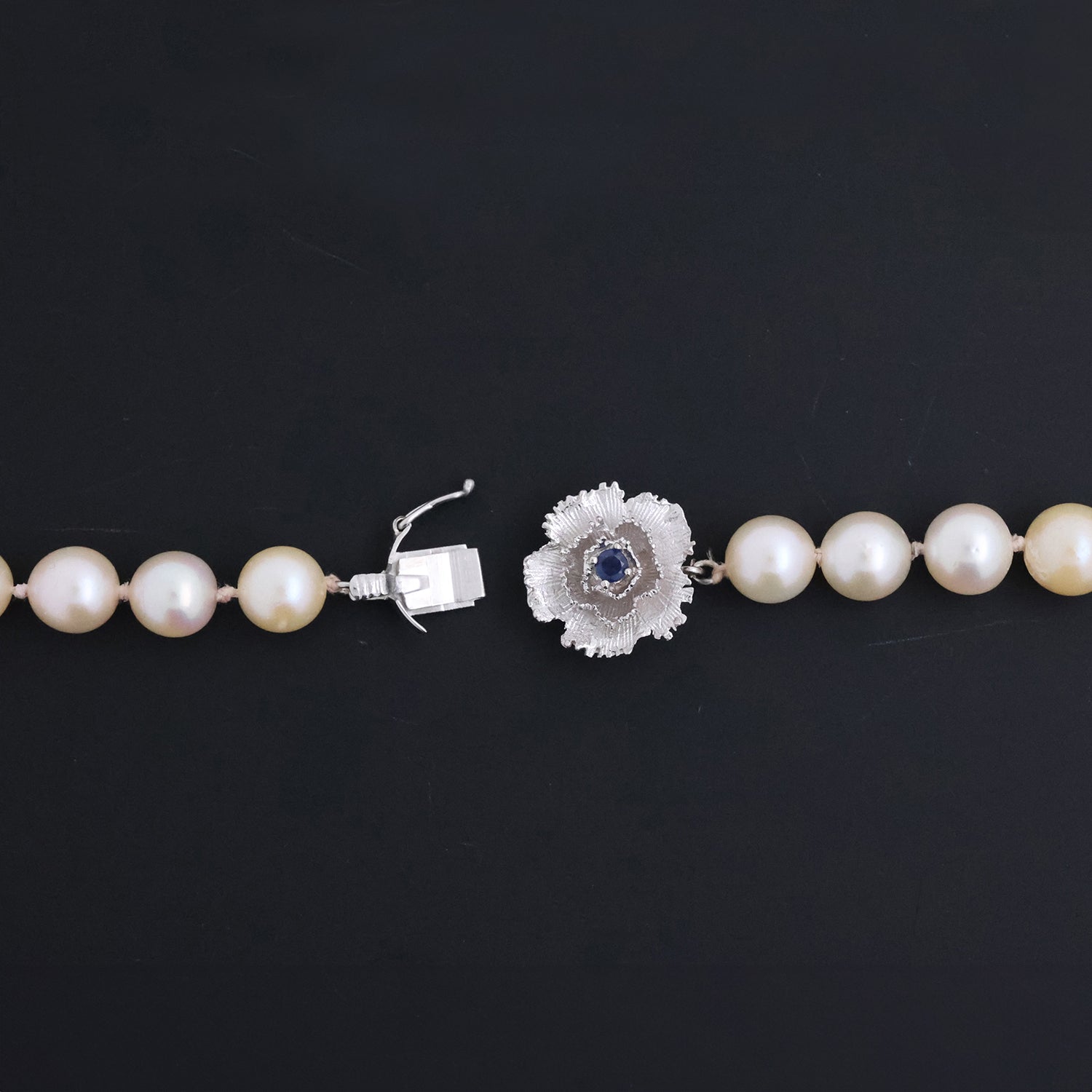 Vintage Freshwater Pearl Necklace 14K White Gold Sapphire Gem Flower Clasp 24"