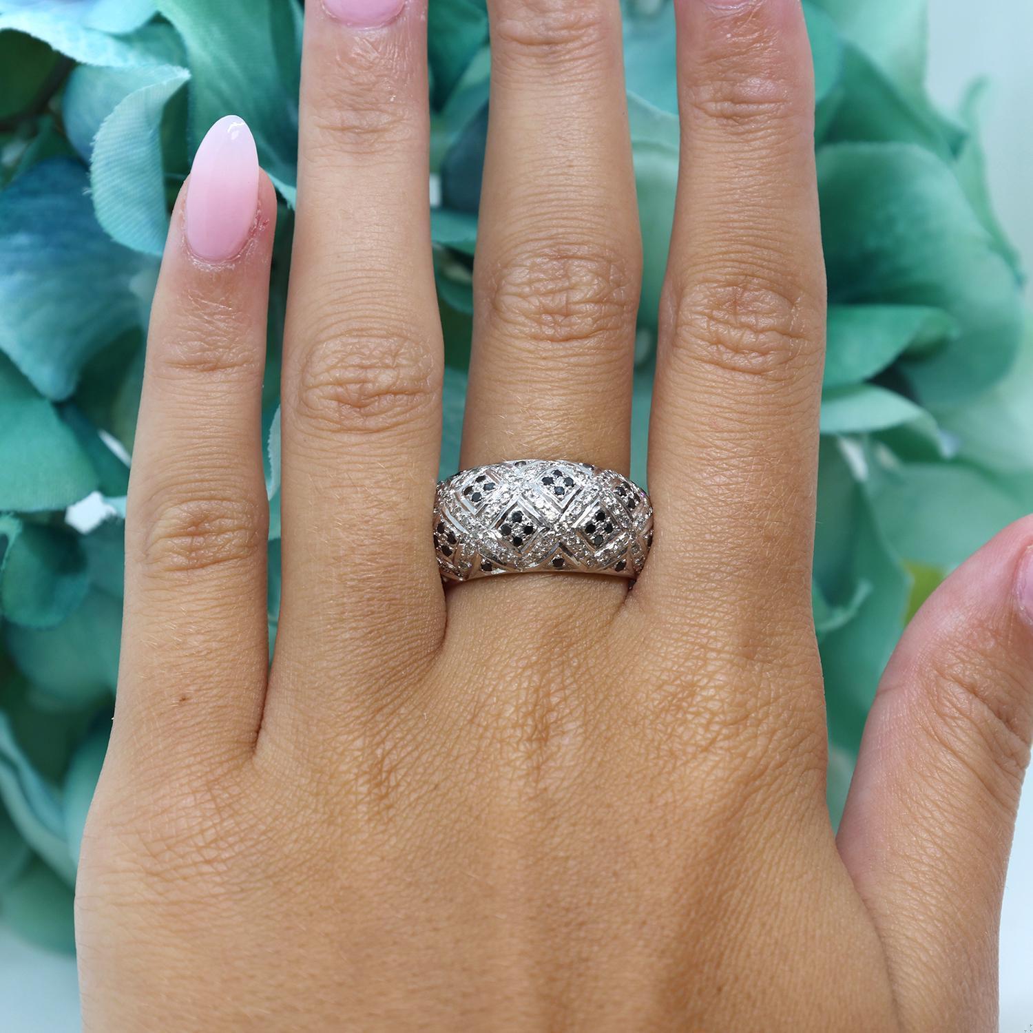Black and White Diamond Dome Ring 18K White Gold 1.40 TW Size 7.5 Estate
