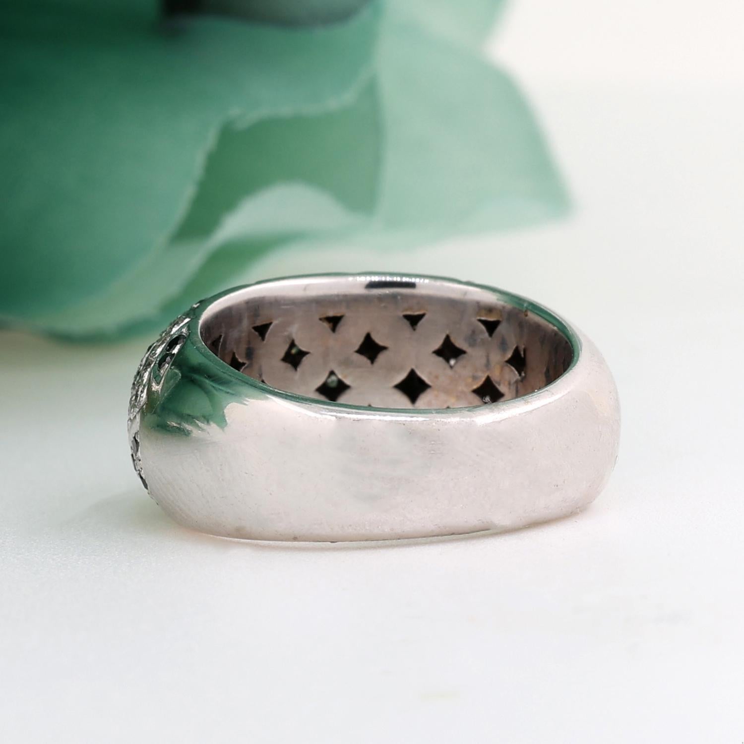 Black and White Diamond Dome Ring 18K White Gold 1.40 TW Size 7.5 Estate