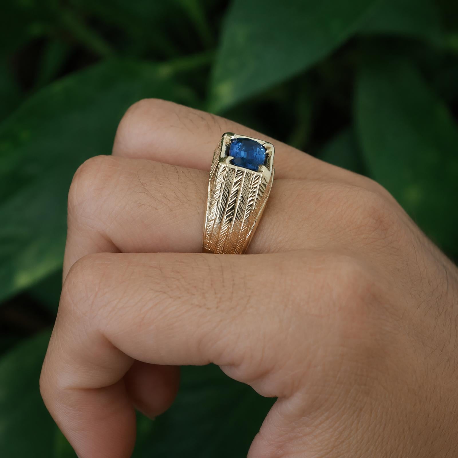 Estate Gold Men's Ring 2.40CT Oval Blue Sapphire Size 8.75 11.8g Vintage
