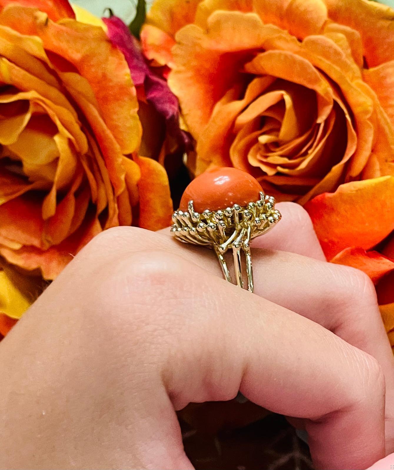 Solitaire Momme Coral Cabochon Gemstone Statement Ring 14K Yellow Gold Size 6.75