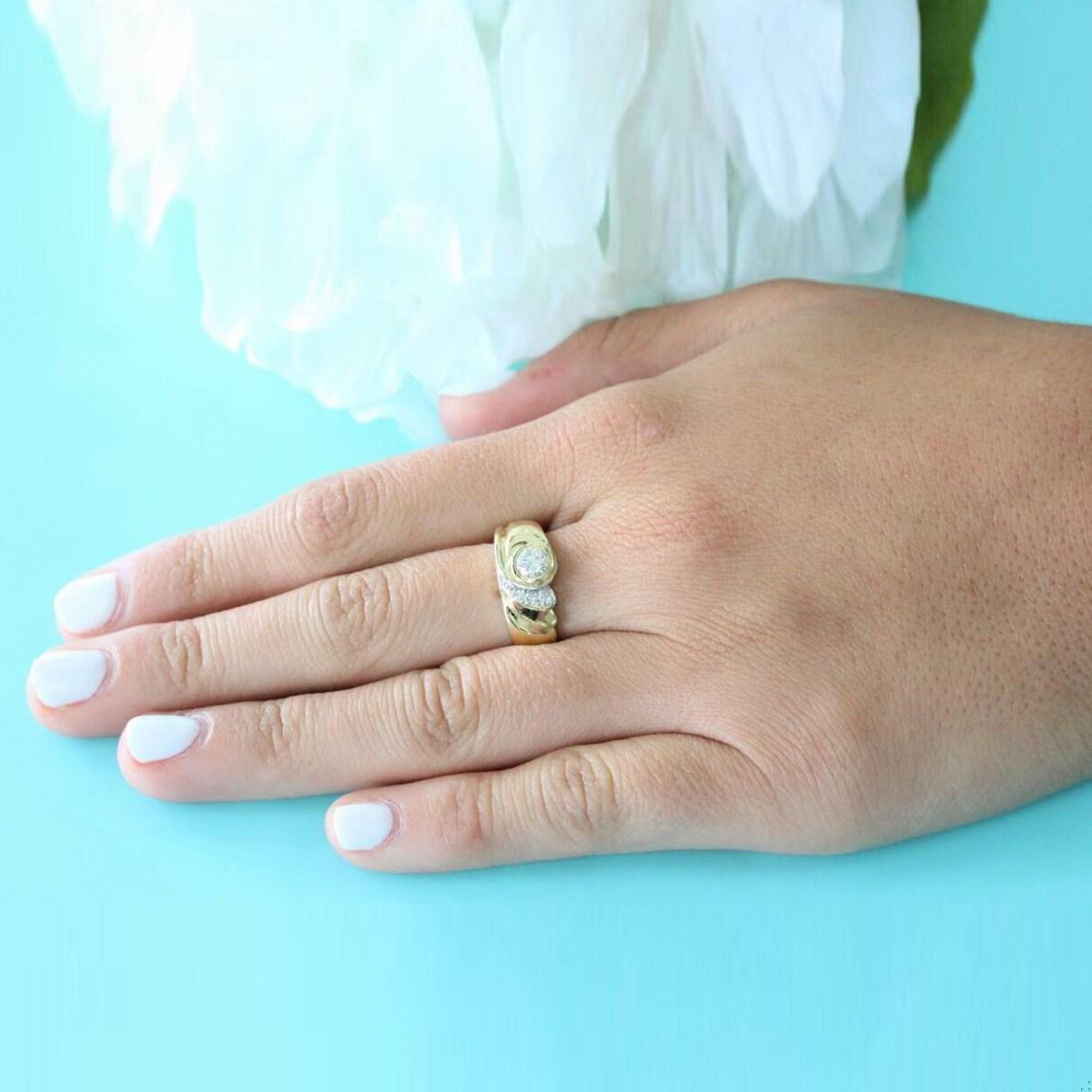 Estate Diamond Ladies Cocktail Ring 18K Yellow Gold 0.39 CTW Diamonds Size 7.25