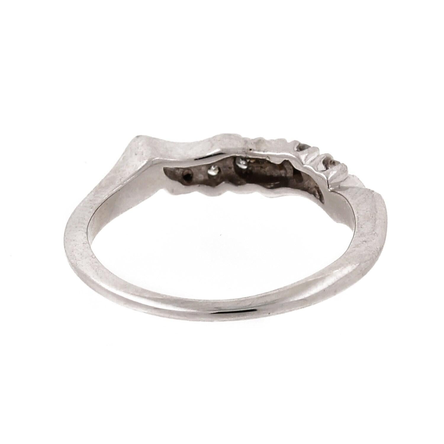 Estate Diamond Swirl Band Ring 14K White Gold 0.15 CTW Graduating Dia Size 6.25