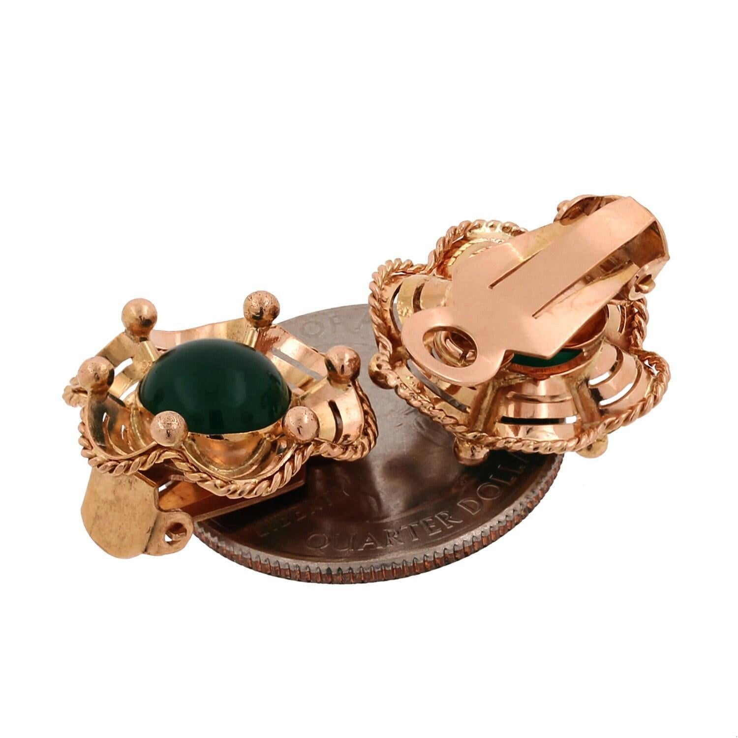 Vintage Green Onyx Cabochon Flower Clip On Earrings Yellow Gold Ladies Estate