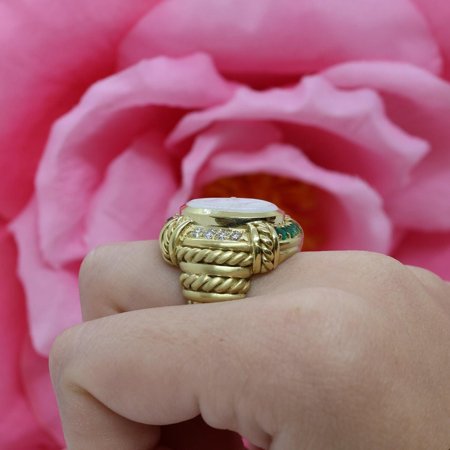 Judith Ripka Intaglio Ring Mother Of Pearl Diamond Emerald 18K Gold SZ 5.75