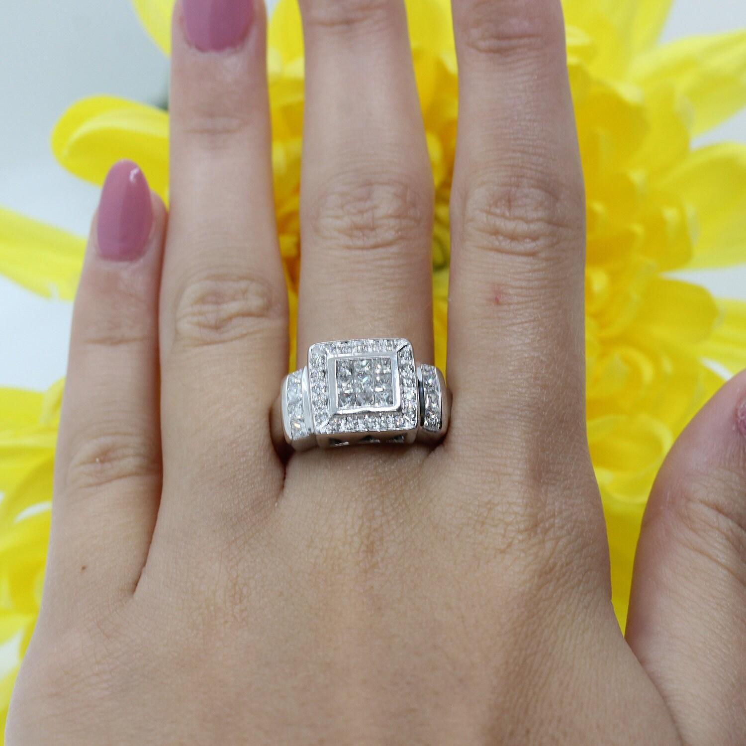 Princess Round Halo Diamond Square Ring 18K White Gold 1.10 TW Size 6.25 Ladies